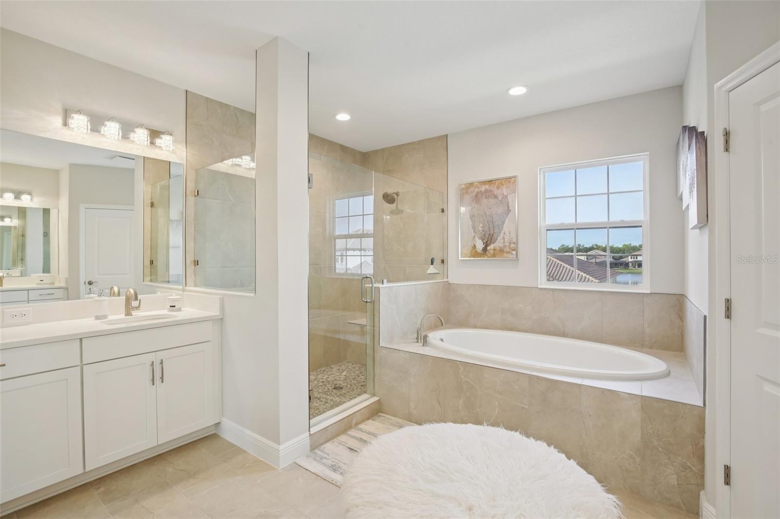 Listing photo id 36 for 14930 Rider Pass Drive