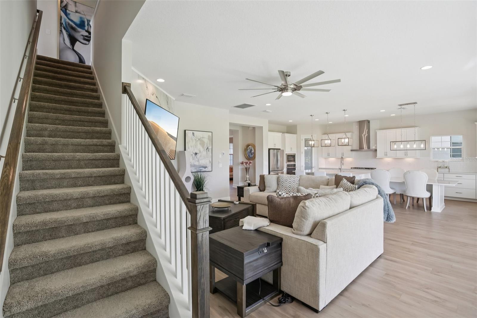 Listing photo id 2 for 14930 Rider Pass Drive