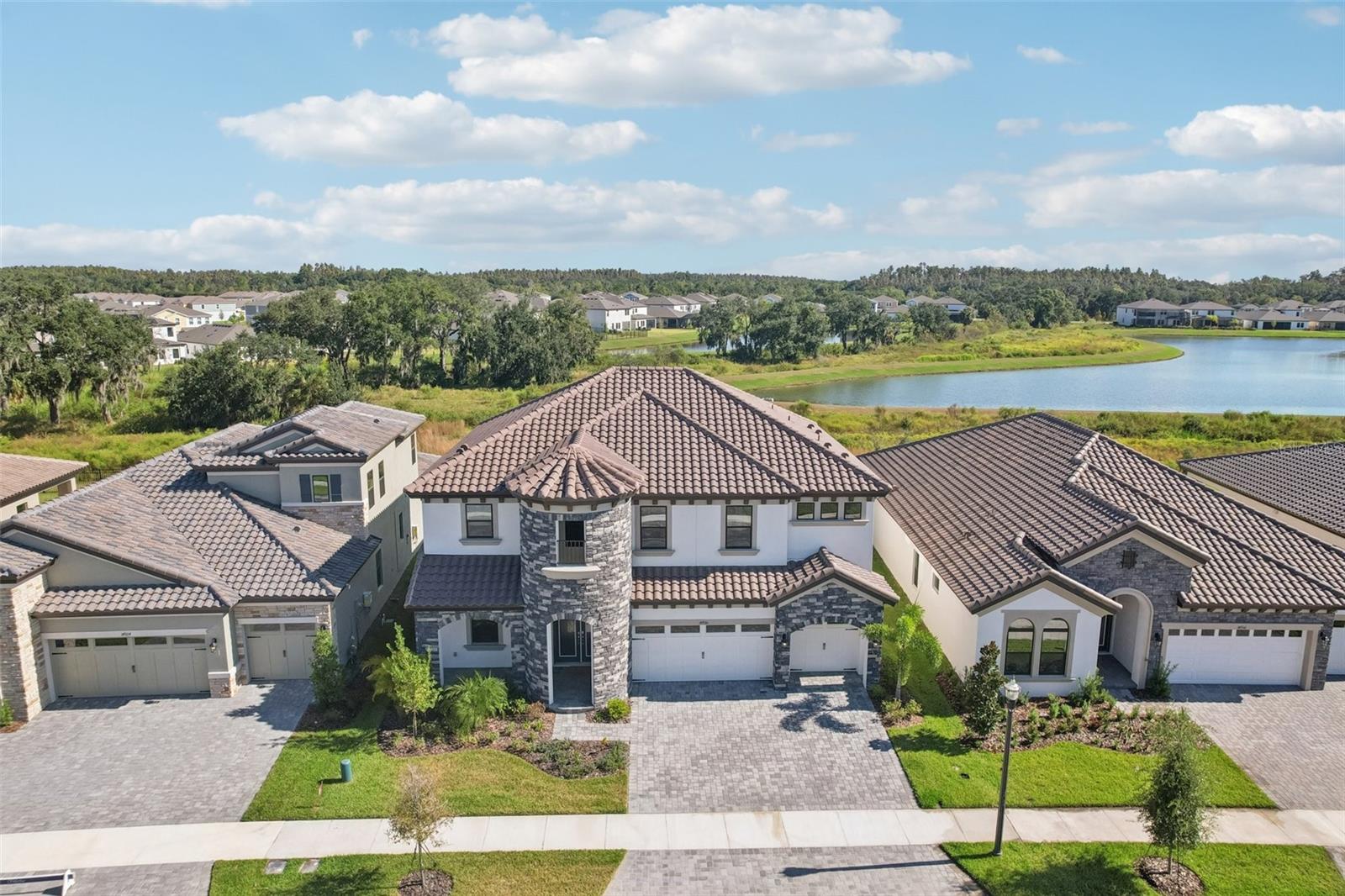 Listing photo id 50 for 14930 Rider Pass Drive
