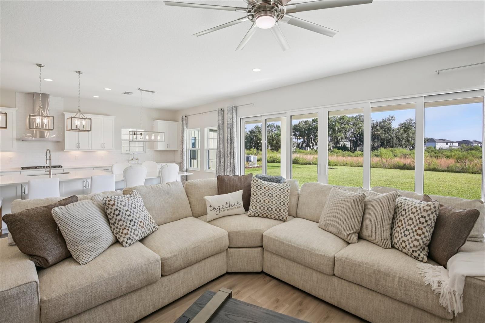 Listing photo id 4 for 14930 Rider Pass Drive