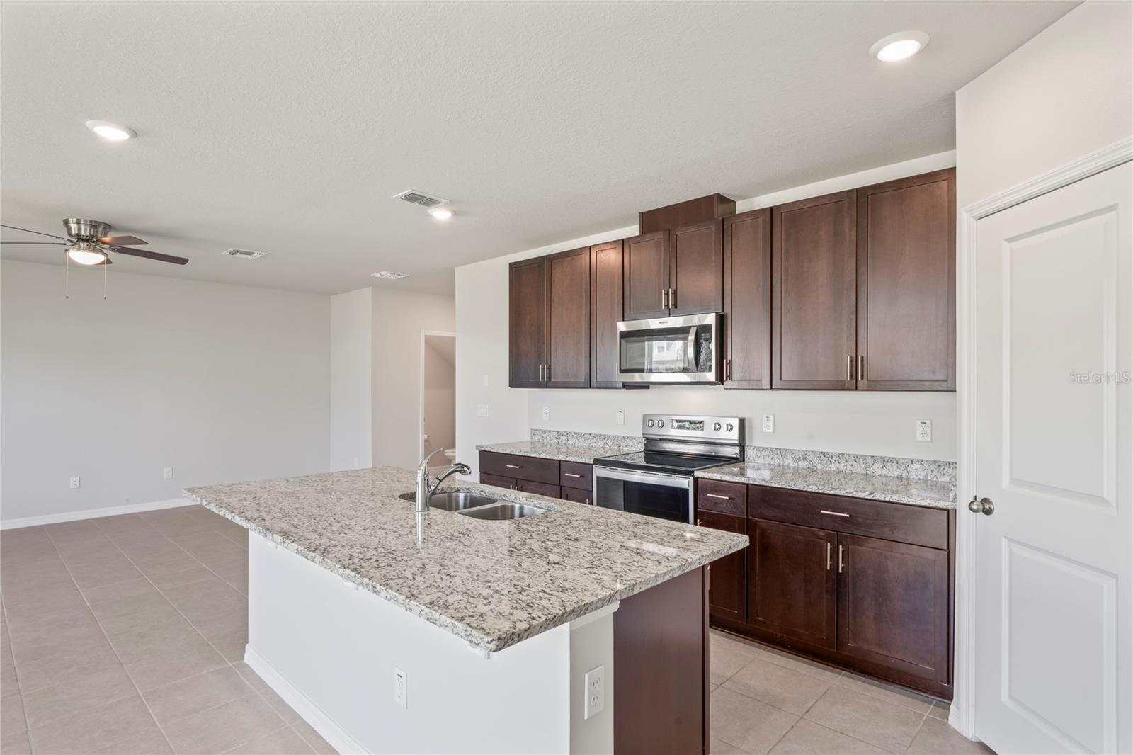 Image 6 of 27 For 3336 Fresno Place