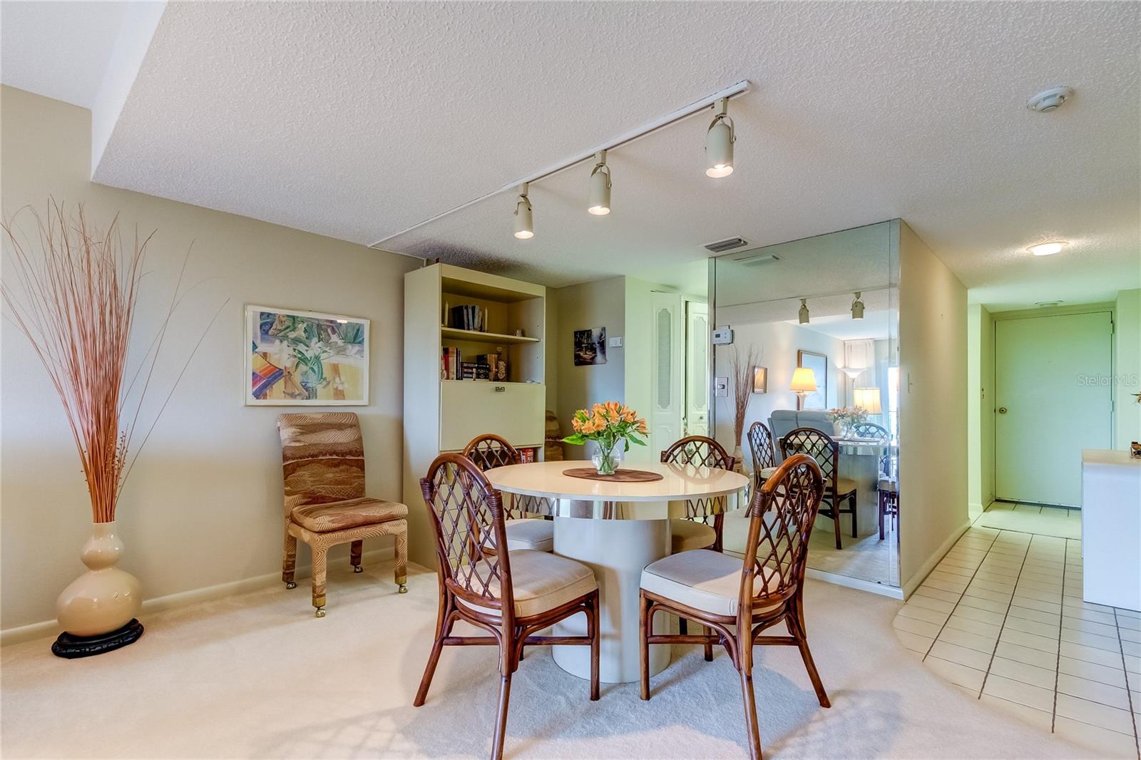 Image 11 of 62 For 7050 Sunset Drive S 405