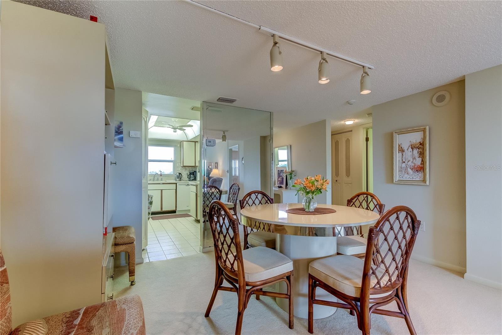 Image 12 of 62 For 7050 Sunset Drive S 405