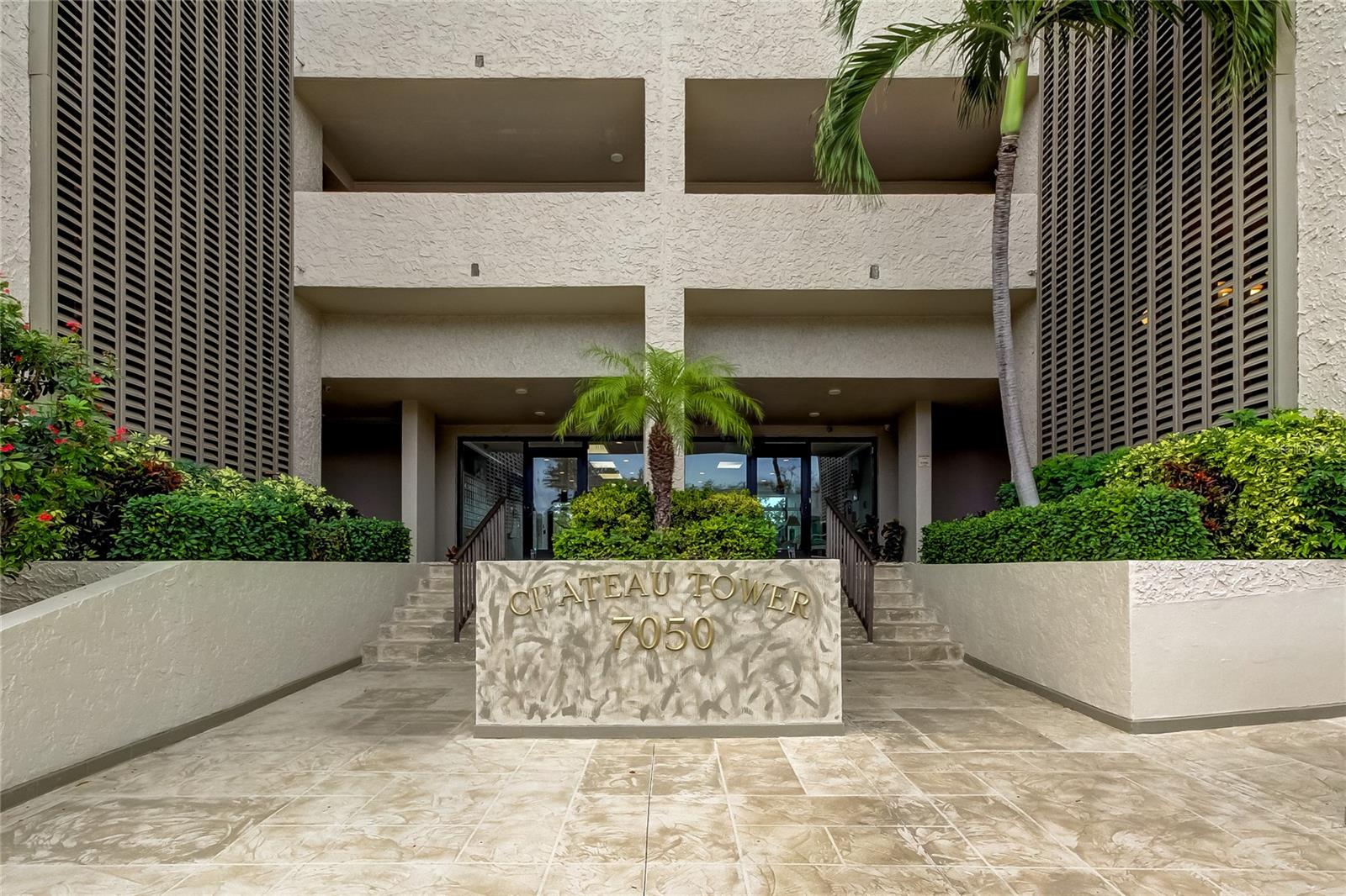 Image 2 of 62 For 7050 Sunset Drive S 405