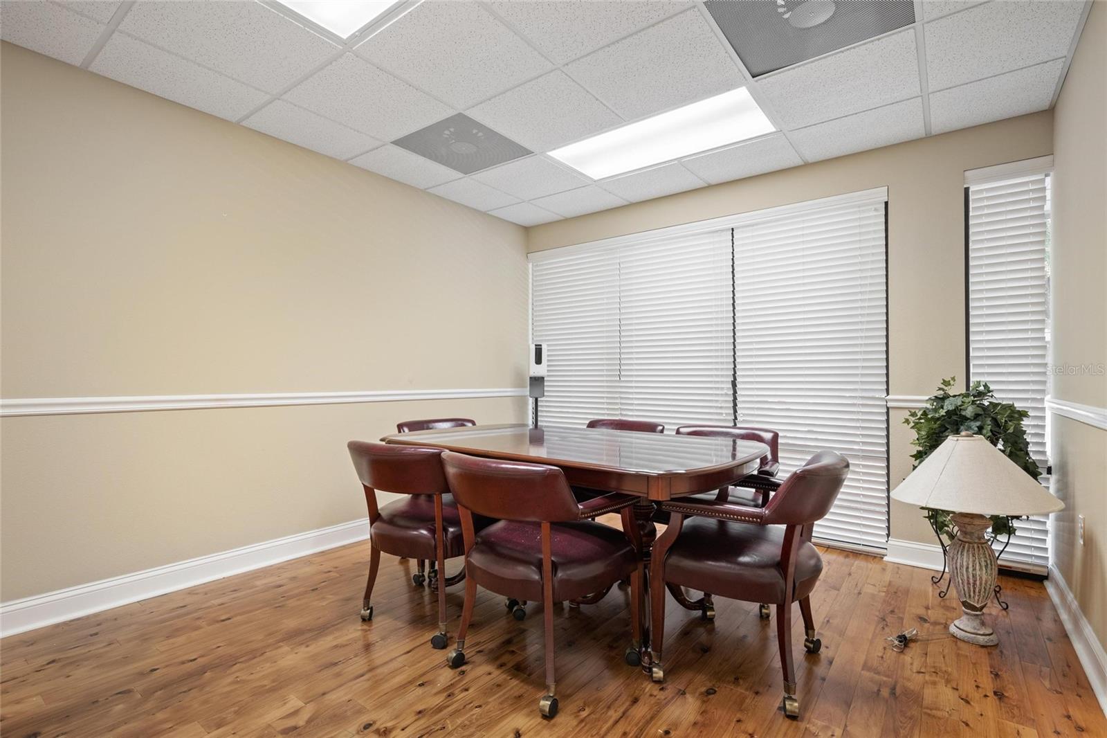 Image 8 of 24 For 701 Enterprise Road E 705