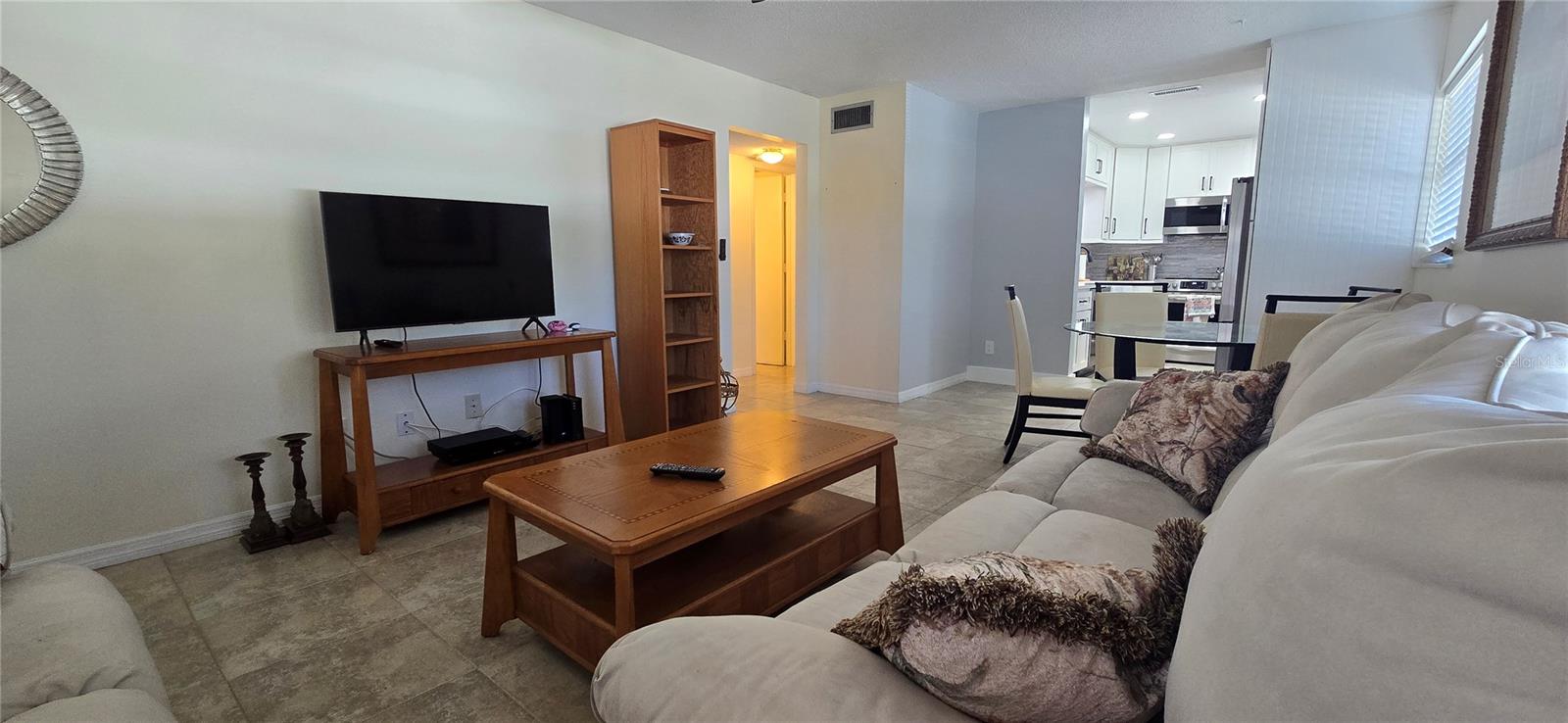 Image 5 of 21 For 3540 32nd Avenue N 213