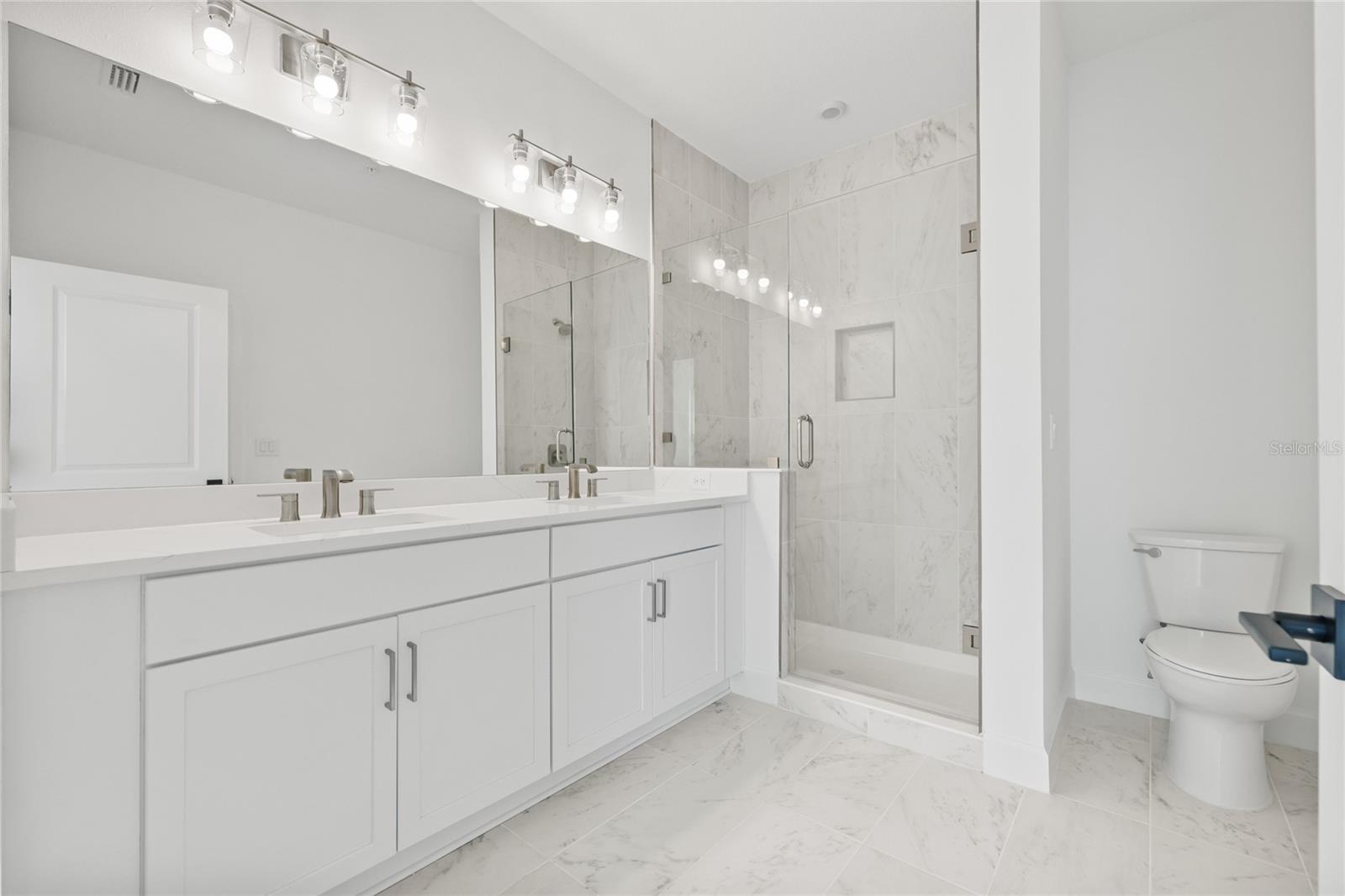 Image 28 of 41 For 319 15th Street N