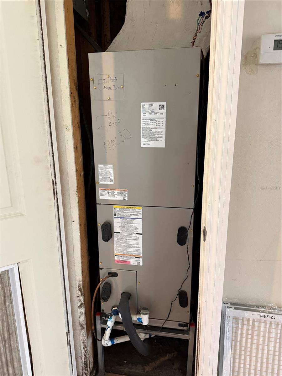 Image 32 of 36 For 6039 20th Street