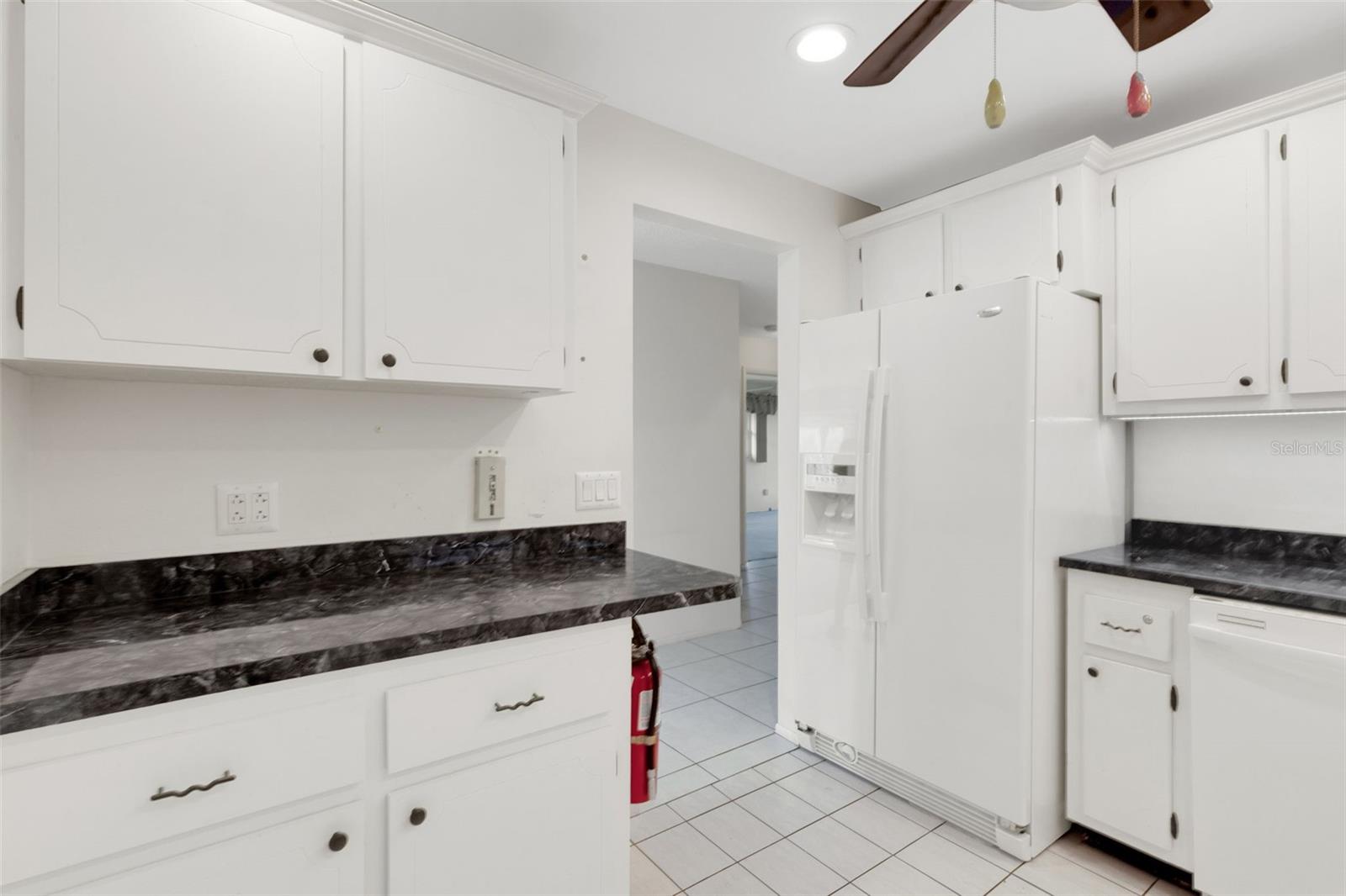 Image 21 of 47 For 212 Fernwood Circle 212