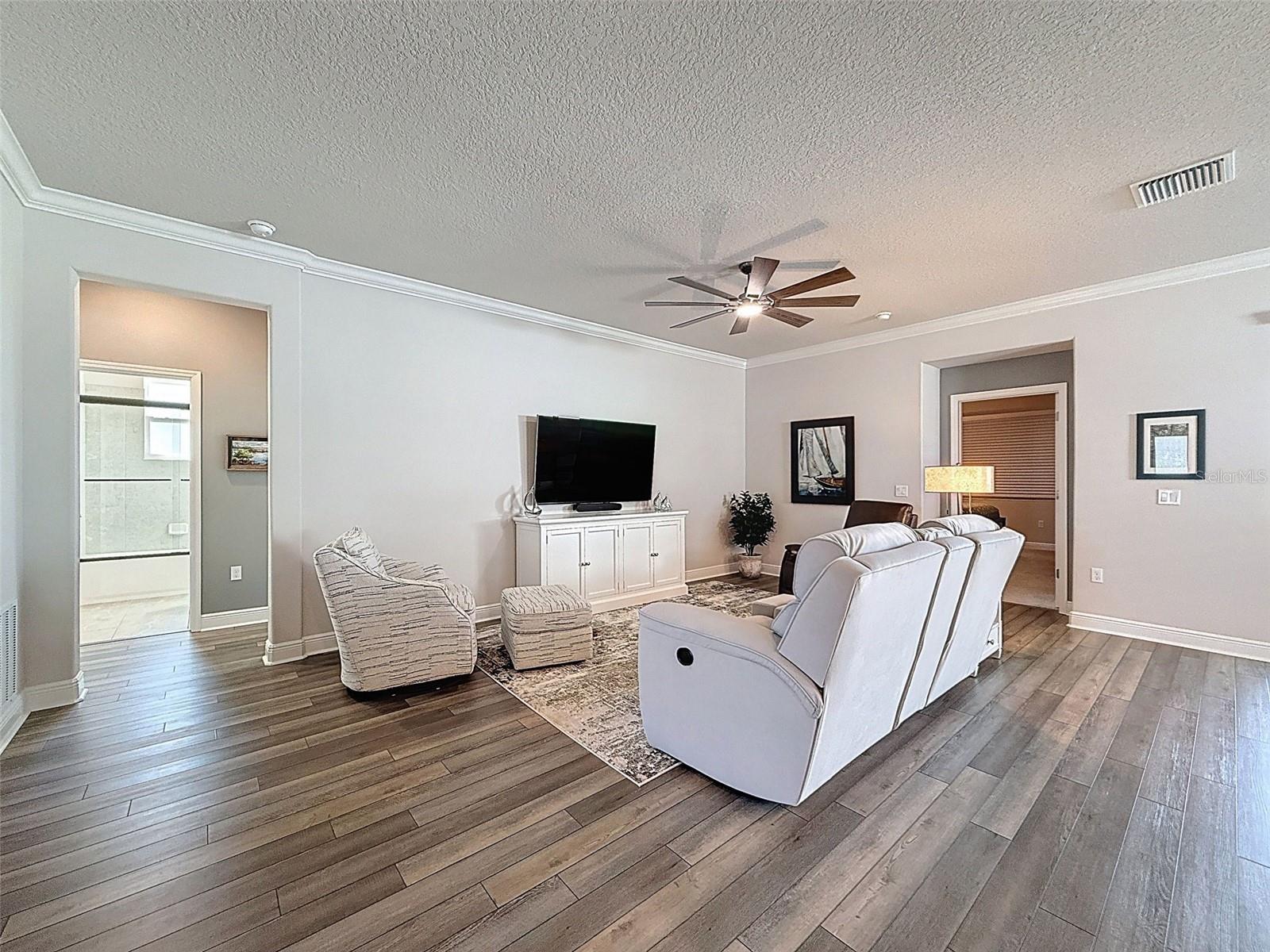 Image 10 of 51 For 240 Spoonbill Lane