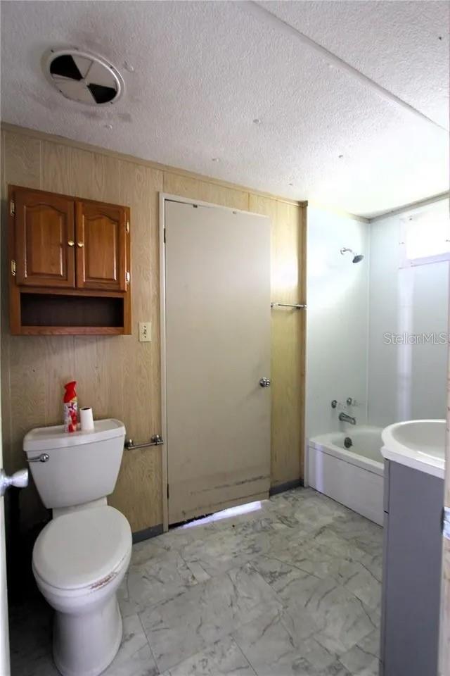 Image 11 of 12 For 6021 Ridgewood Drive