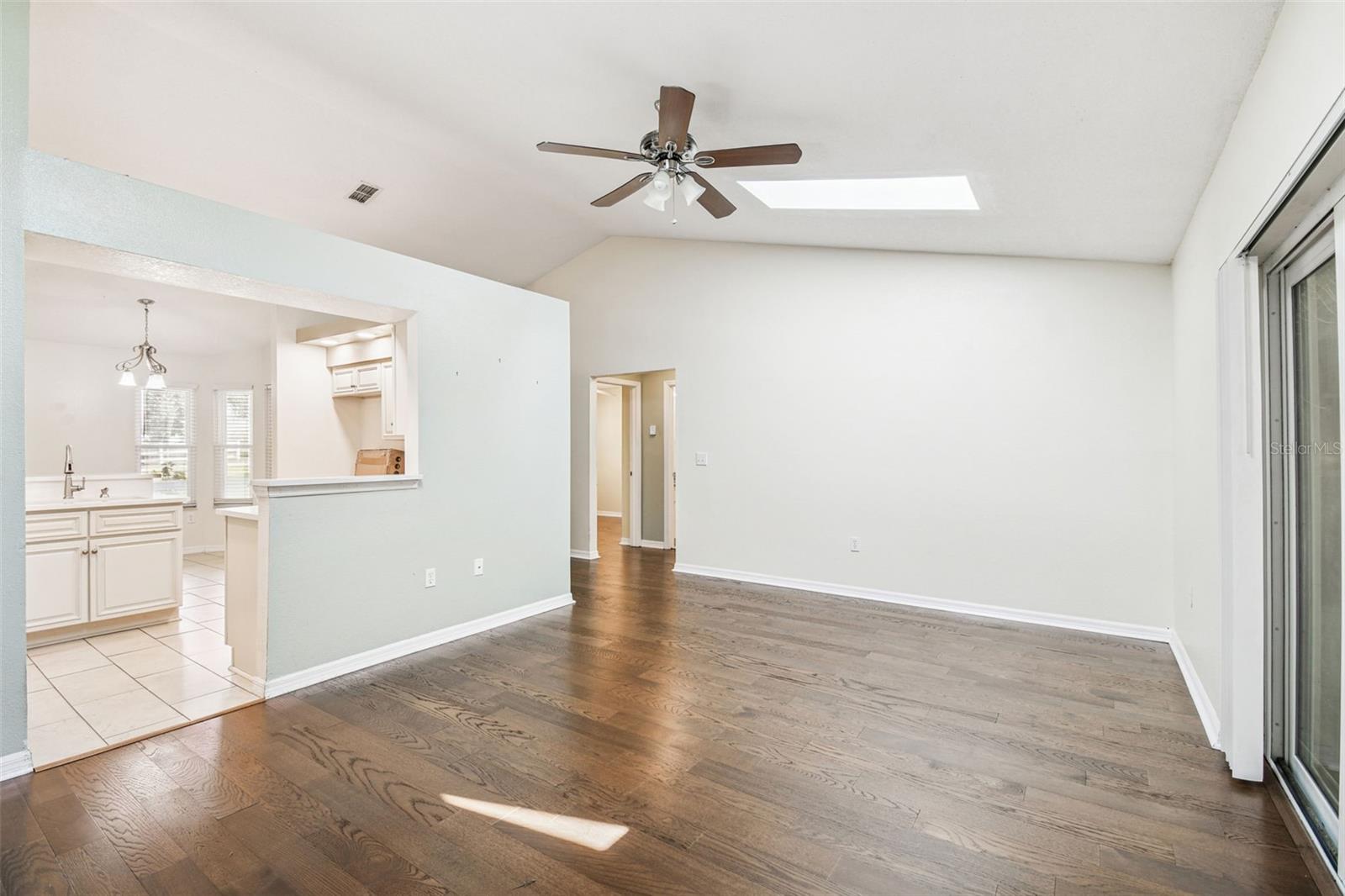 Image 14 of 63 For 7021 Oregon Chickadee Road