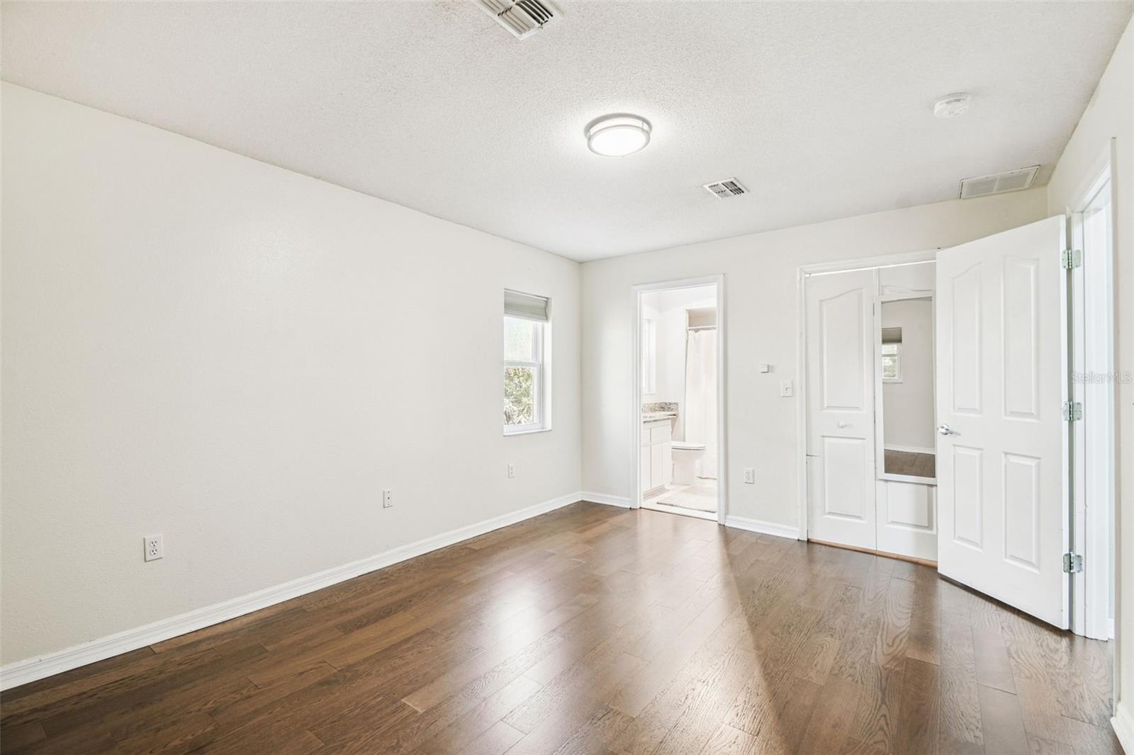 Image 17 of 63 For 7021 Oregon Chickadee Road