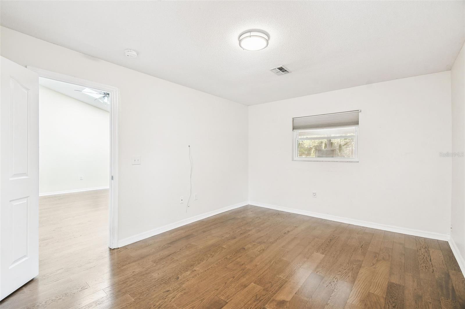 Image 19 of 63 For 7021 Oregon Chickadee Road