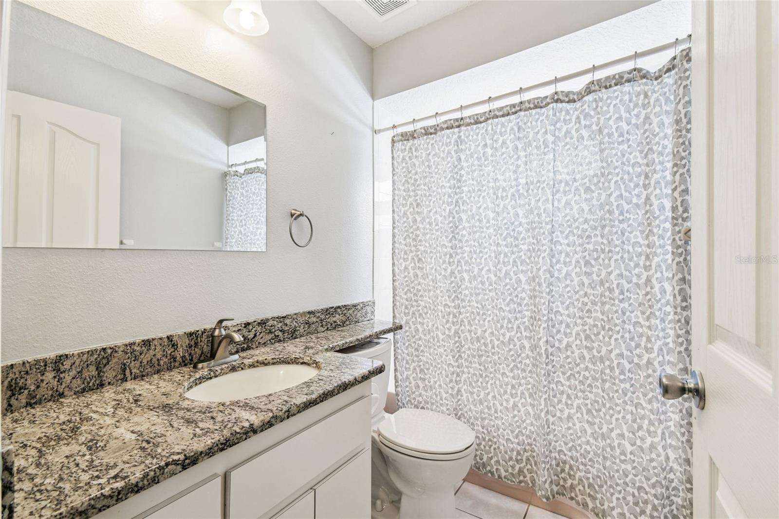 Image 25 of 63 For 7021 Oregon Chickadee Road