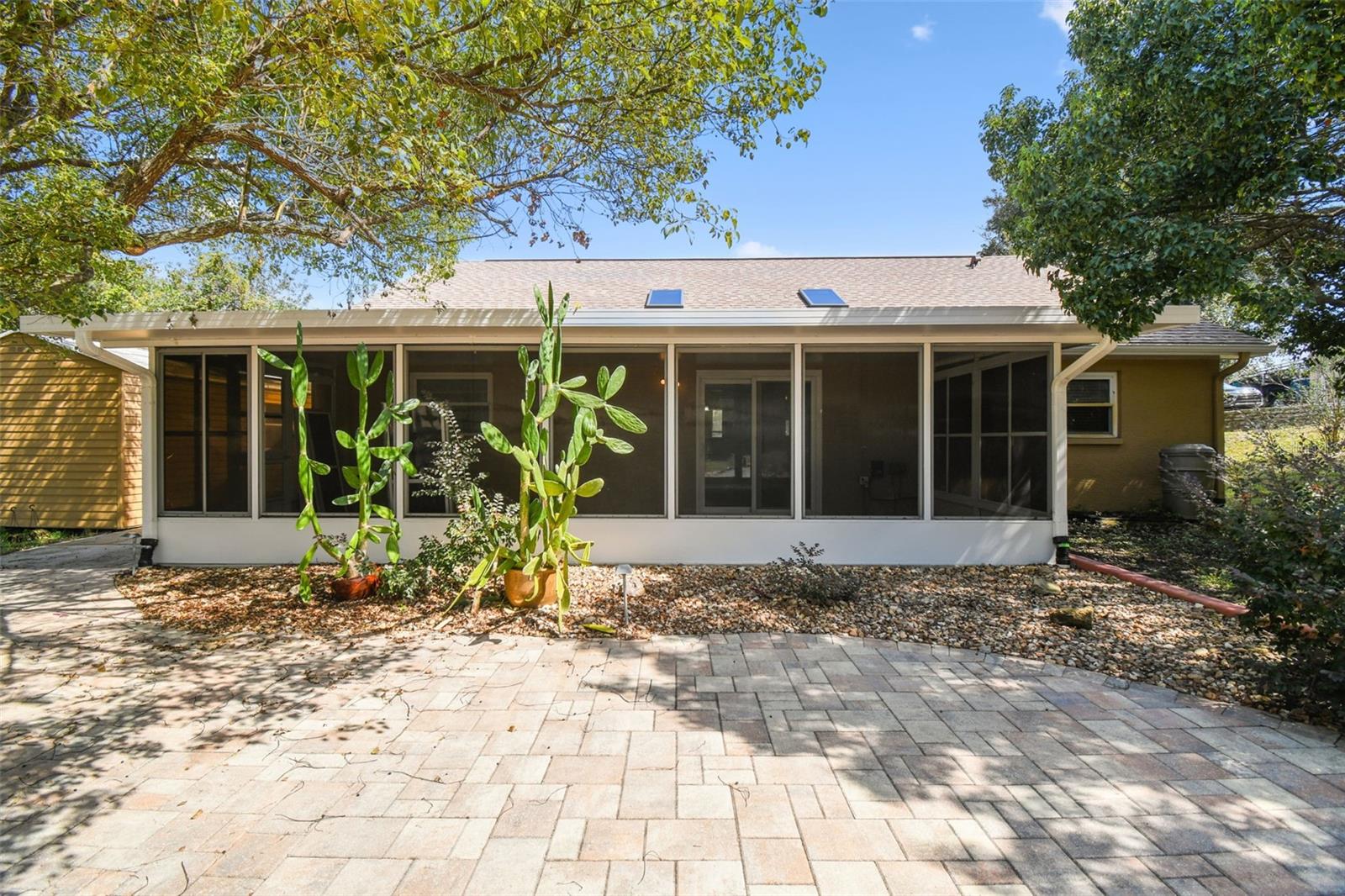 Image 38 of 63 For 7021 Oregon Chickadee Road