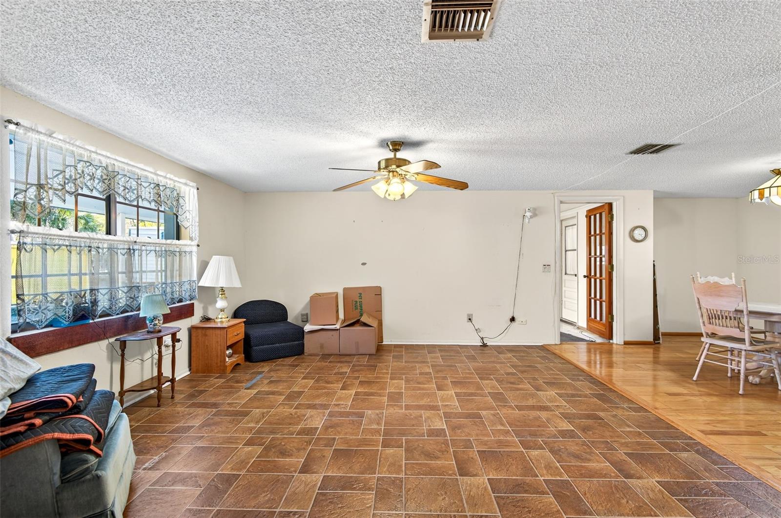 Image 22 of 64 For 10618 Skewlee Gardens Drive