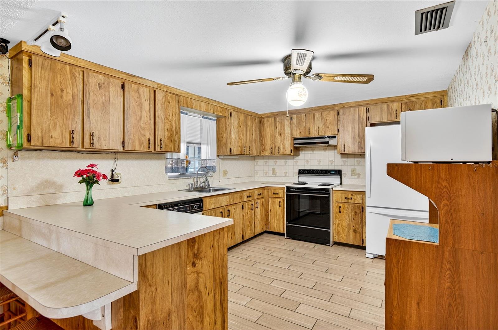 Image 25 of 64 For 10618 Skewlee Gardens Drive