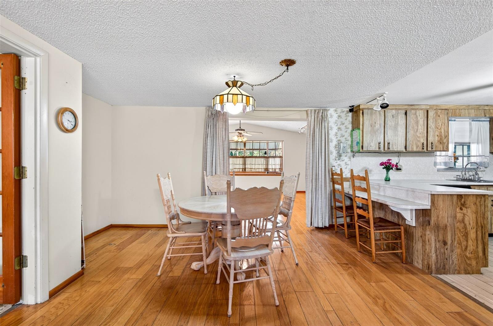 Image 29 of 64 For 10618 Skewlee Gardens Drive