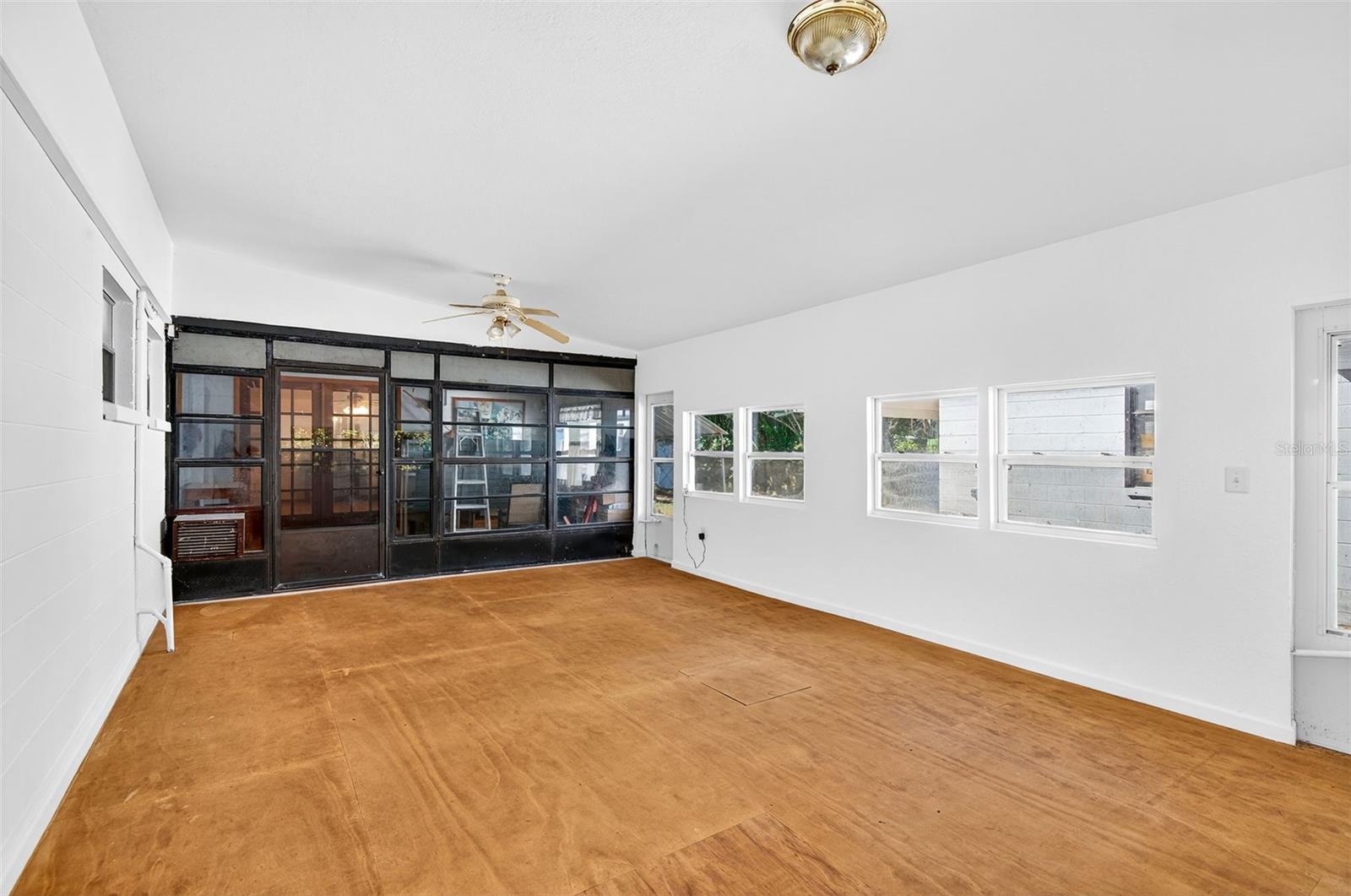 Image 37 of 64 For 10618 Skewlee Gardens Drive