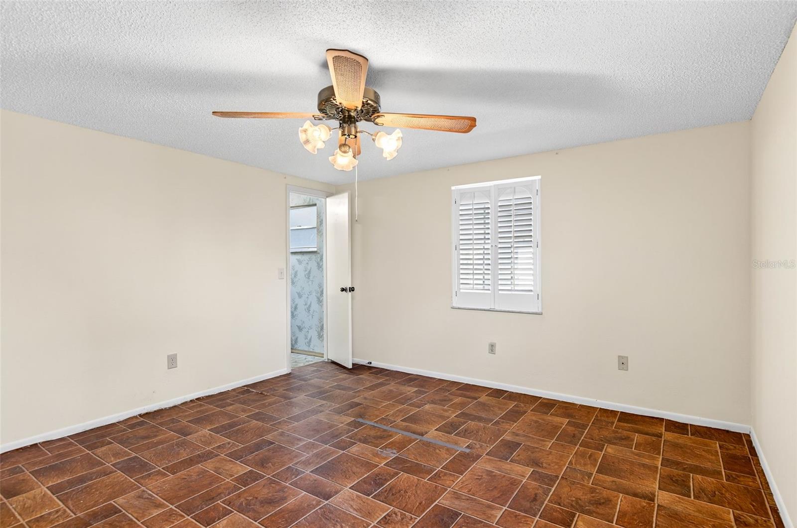 Image 38 of 64 For 10618 Skewlee Gardens Drive