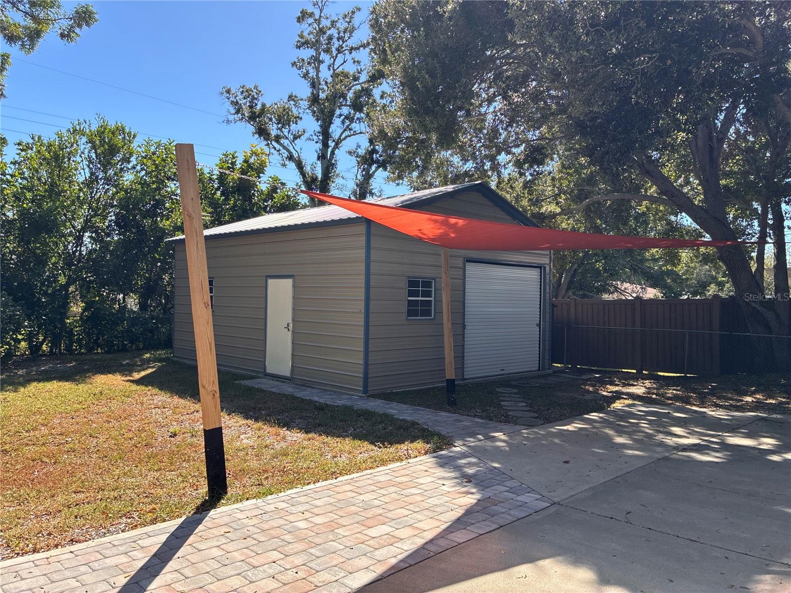 Image 21 of 29 For 5826 20th Avenue S