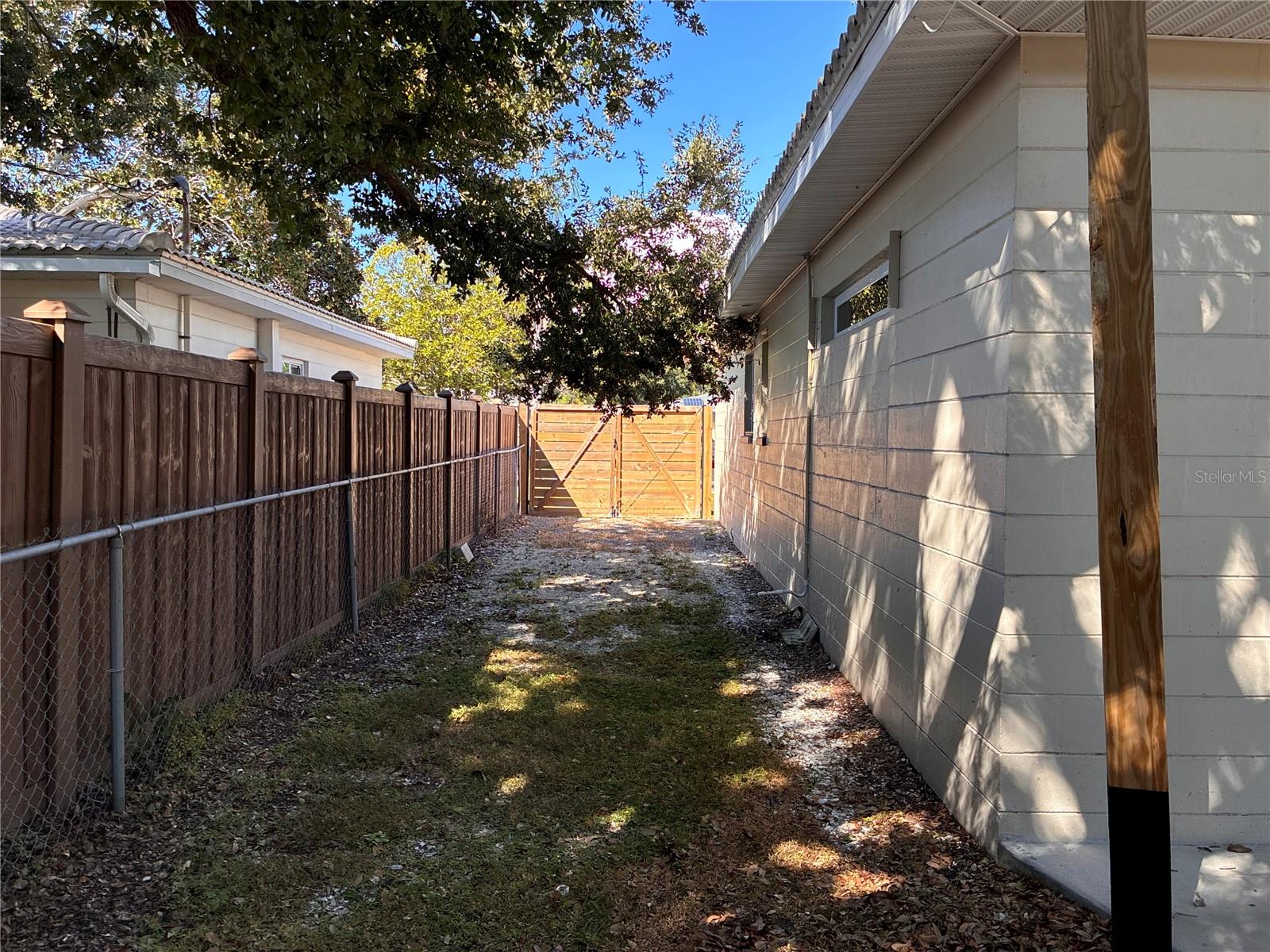 Image 26 of 29 For 5826 20th Avenue S