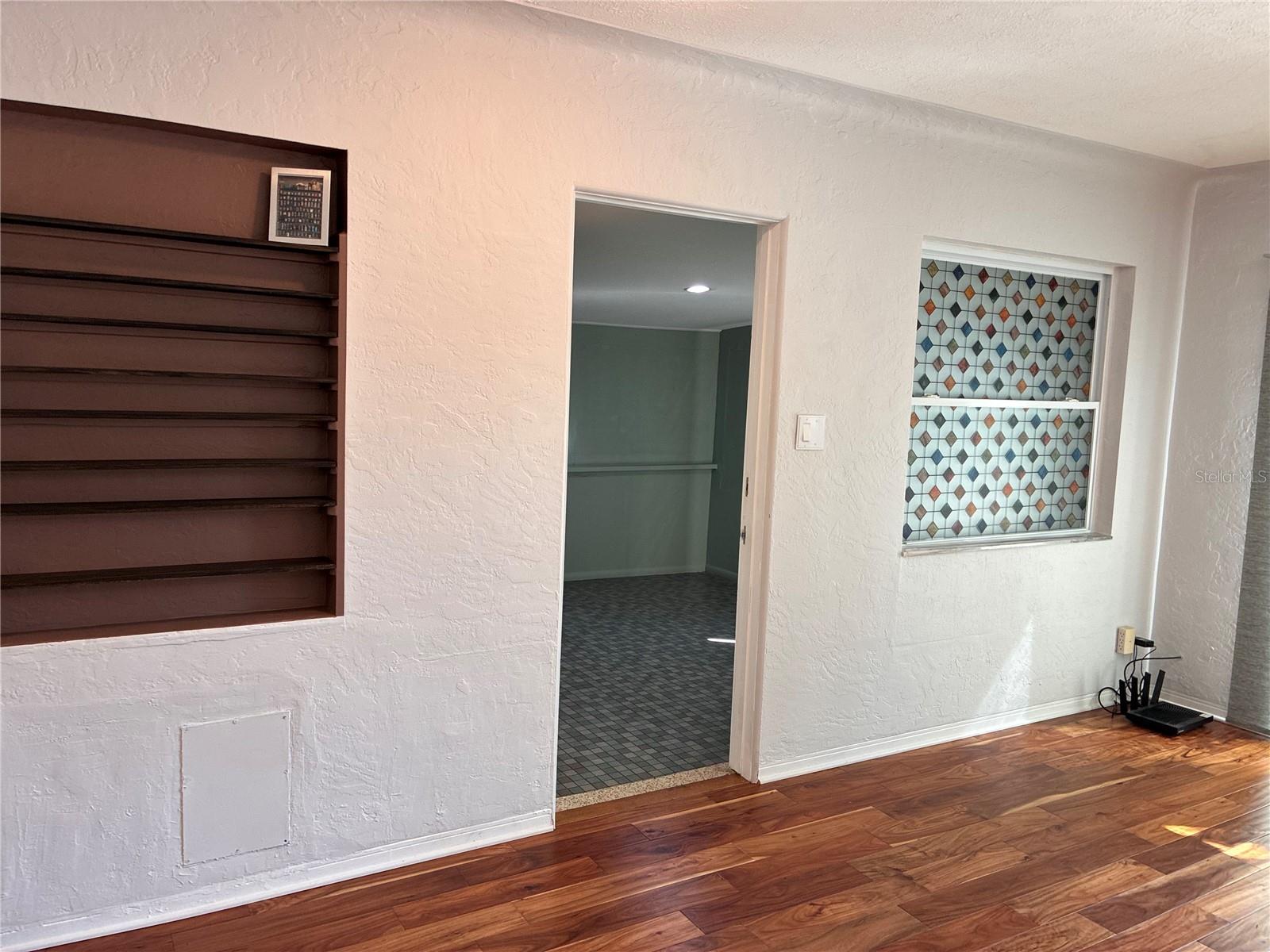 Image 9 of 29 For 5826 20th Avenue S