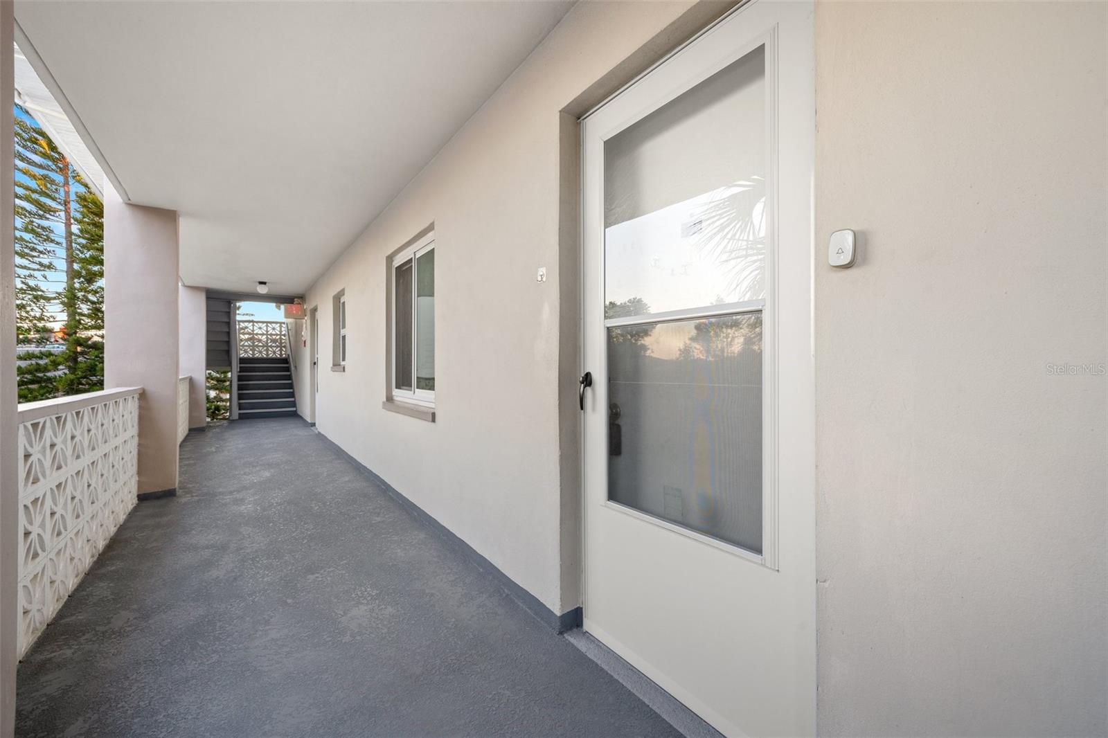 Image 3 of 26 For 1524 Lakeview Road 305