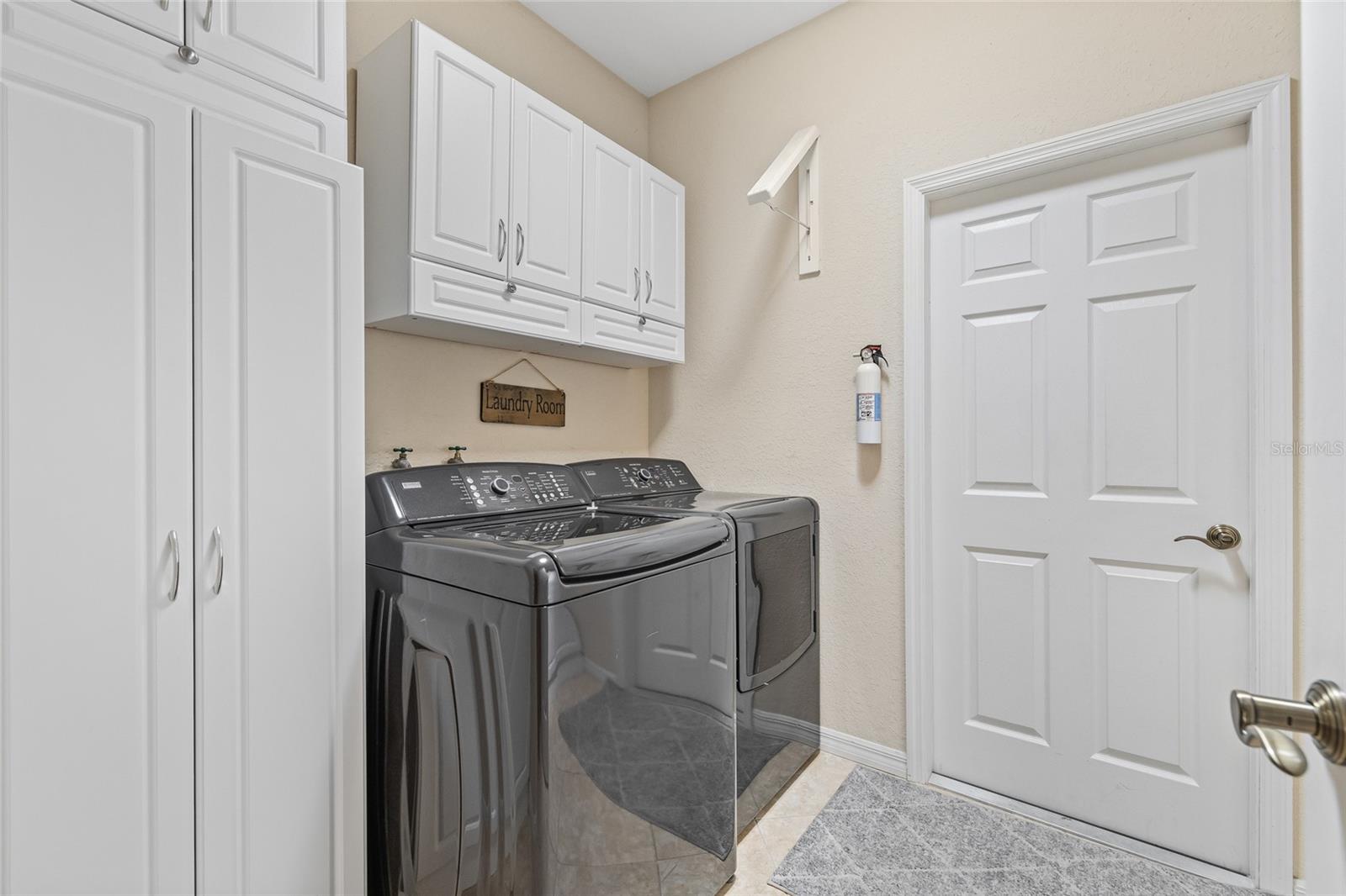 Image 23 of 35 For 5337 Hogan Lane