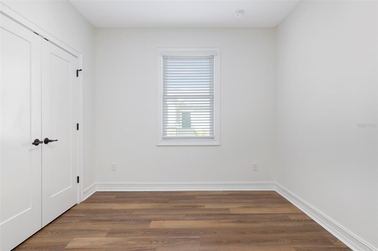 Image 27 of 42 For 2801 10th Street