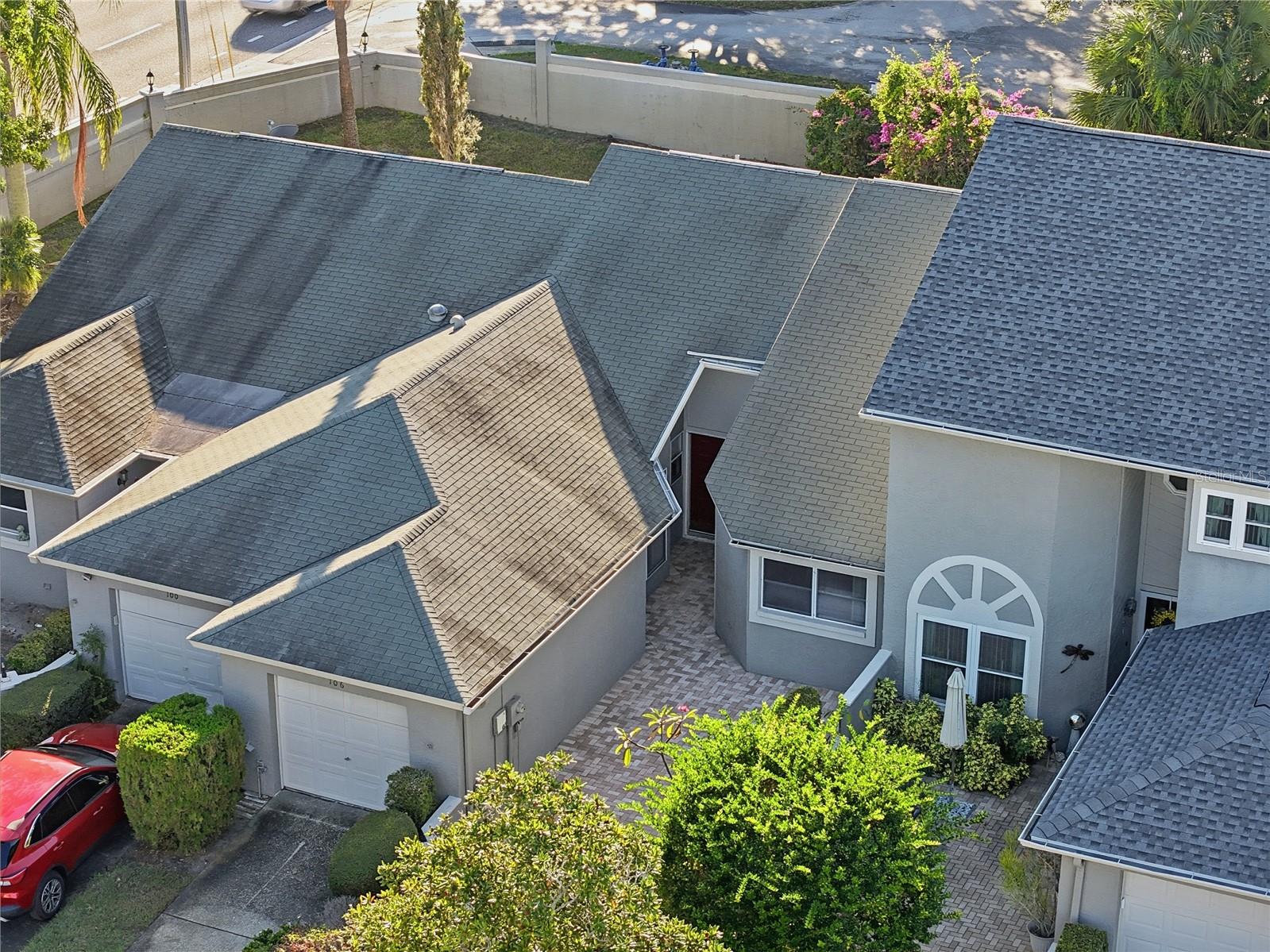Listing photo id 17 for 106 Hunter Court