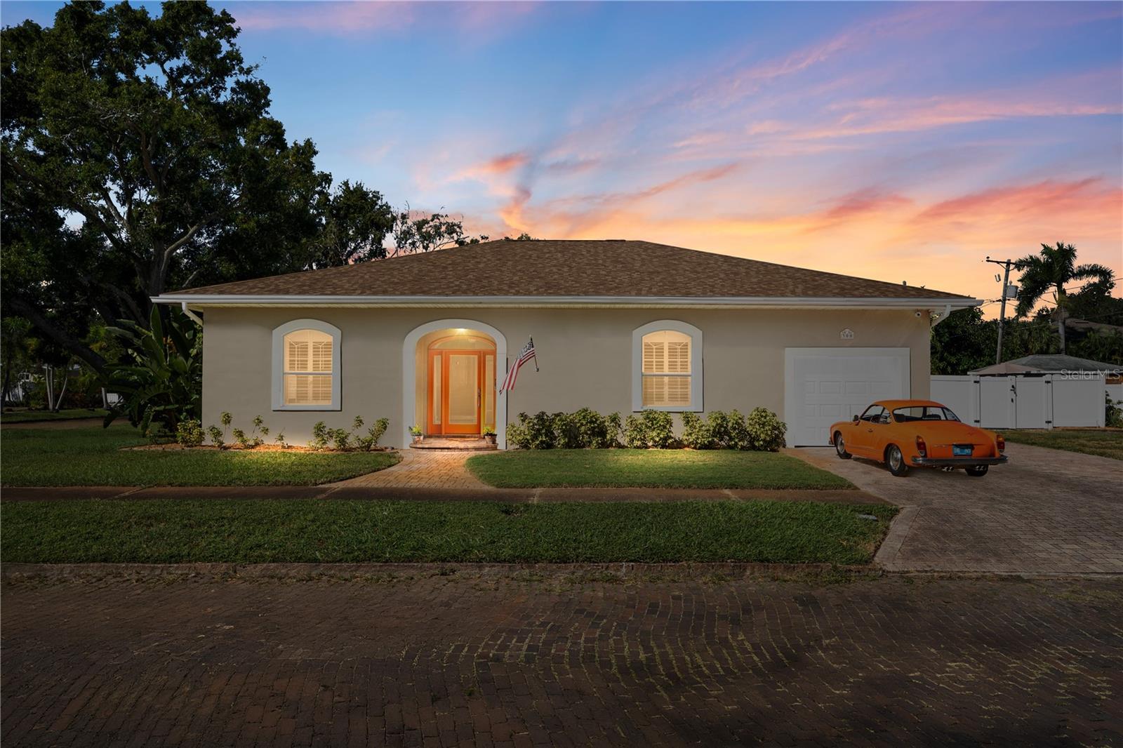 Details for 300 62nd Street N, ST PETERSBURG, FL 33710