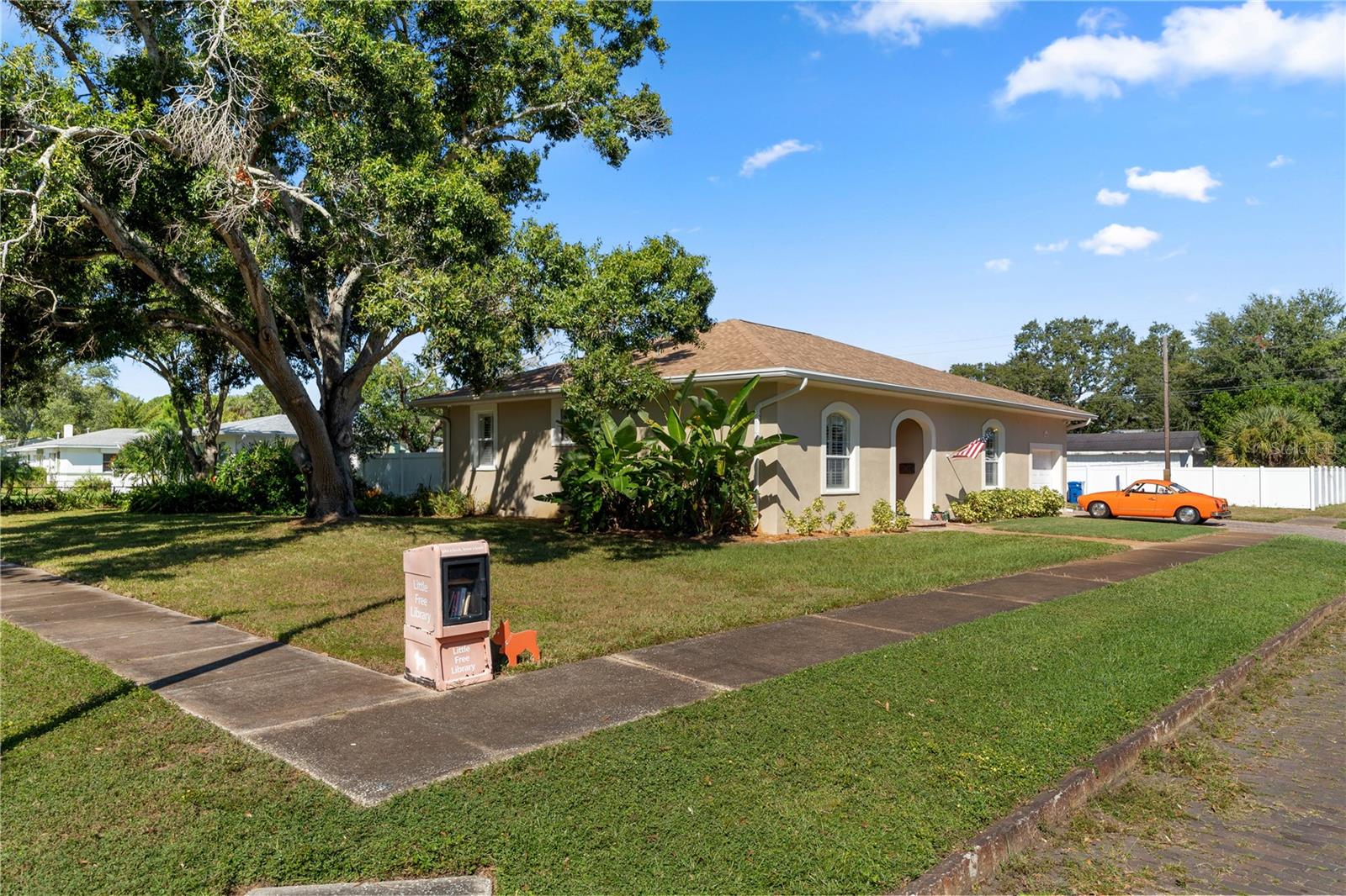 Image 22 of 40 For 300 62nd Street N