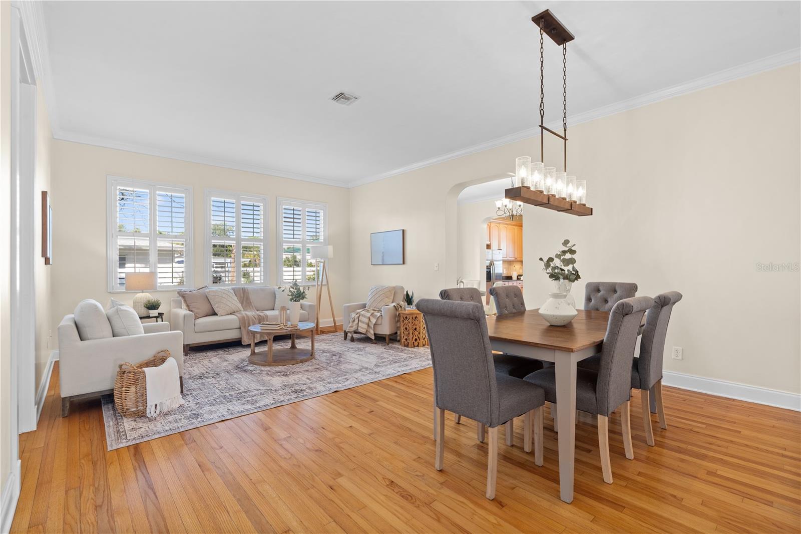 Image 4 of 40 For 300 62nd Street N