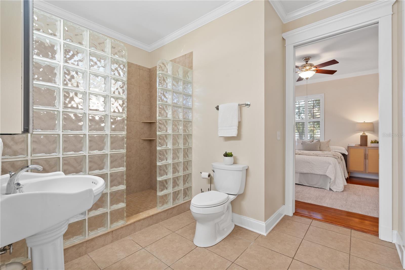 Image 7 of 40 For 300 62nd Street N