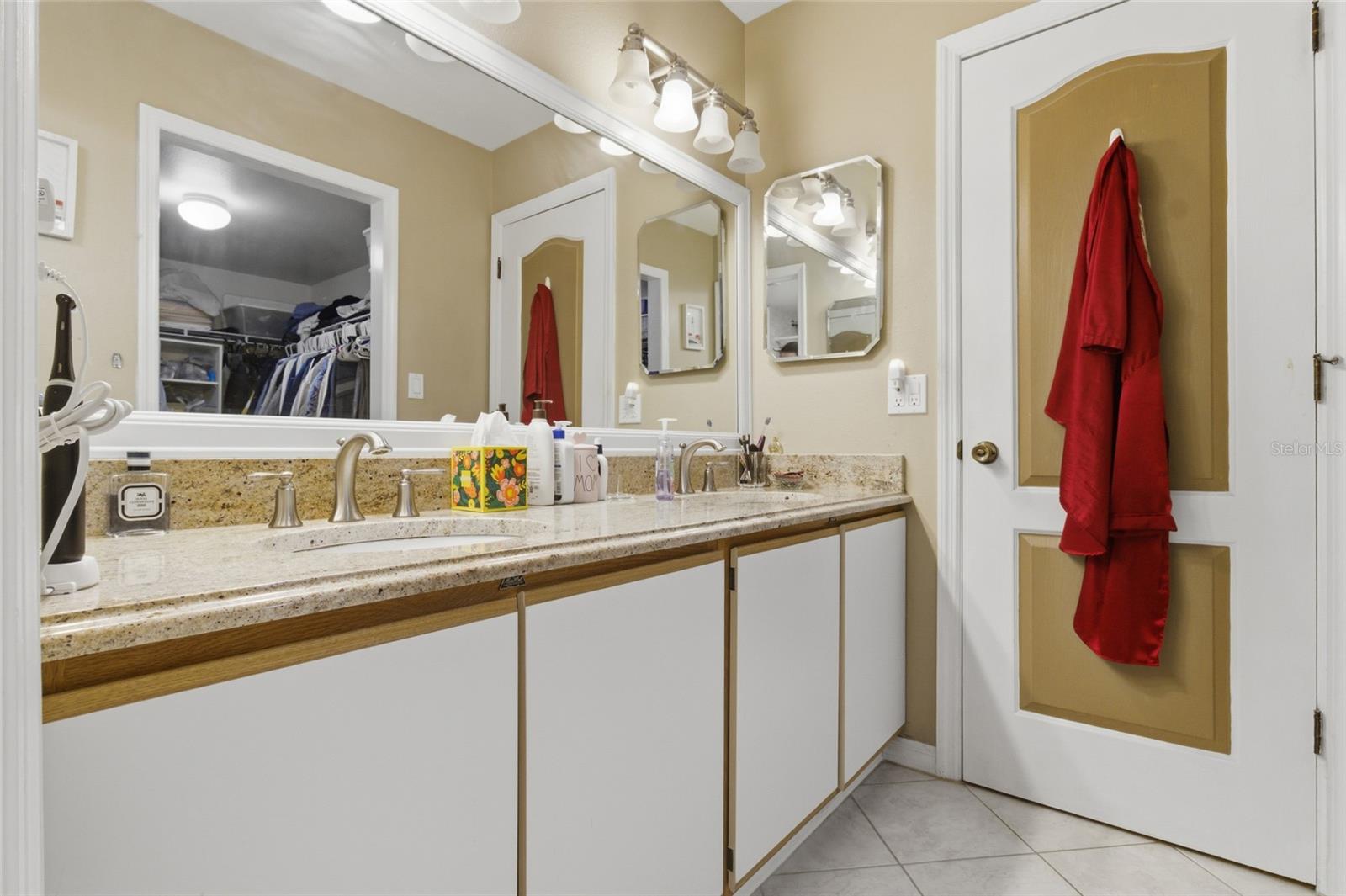 Image 20 of 39 For 5567 Sea Forest Drive 323