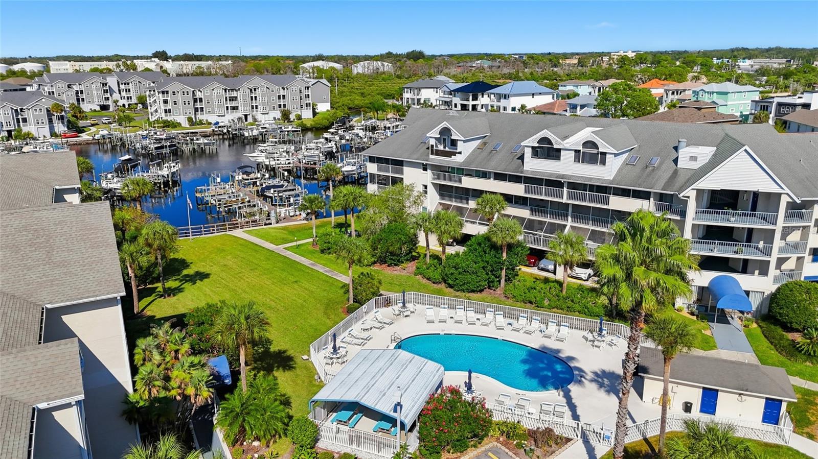 Image 6 of 39 For 5567 Sea Forest Drive 323