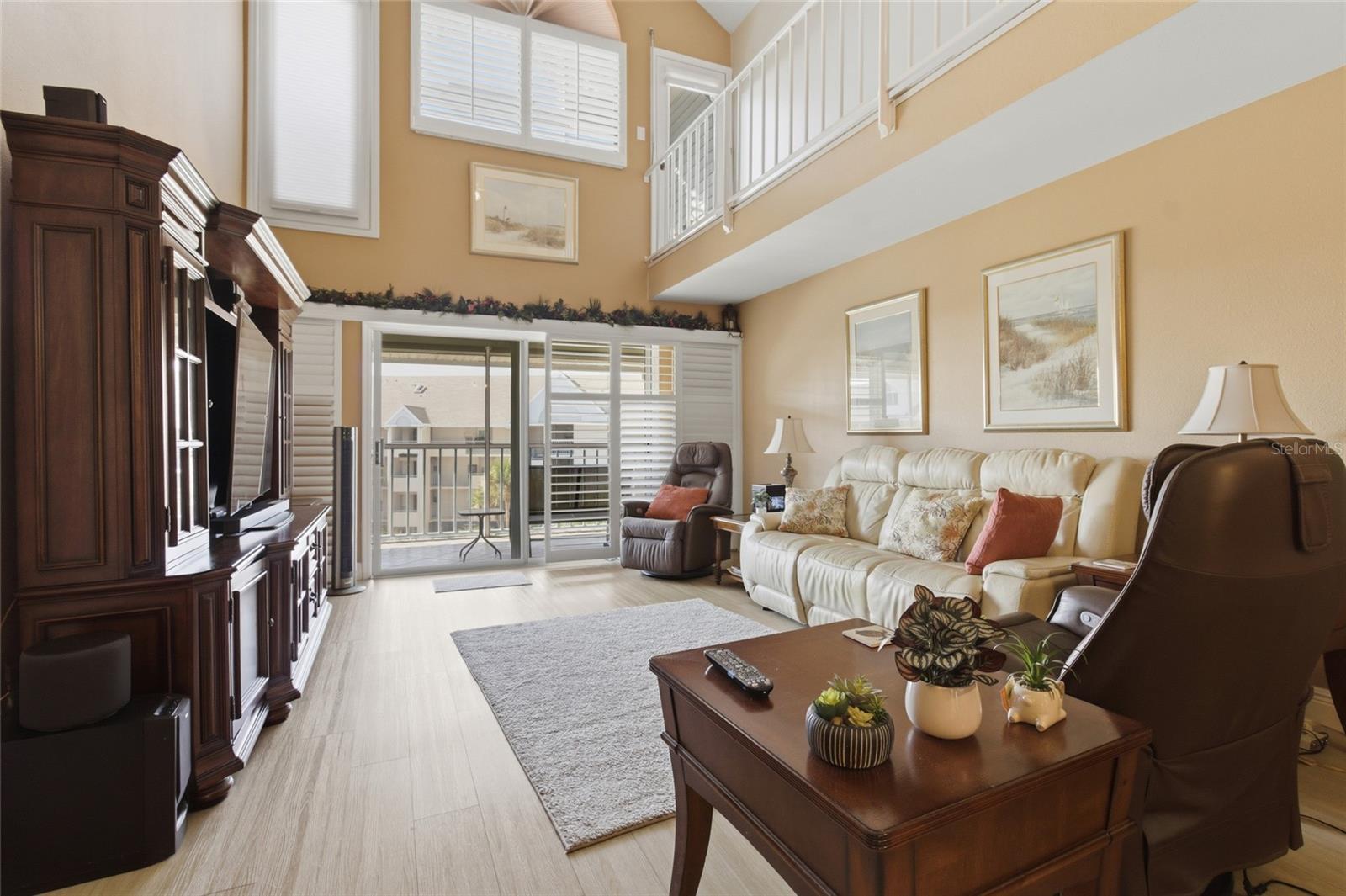 Image 7 of 39 For 5567 Sea Forest Drive 323