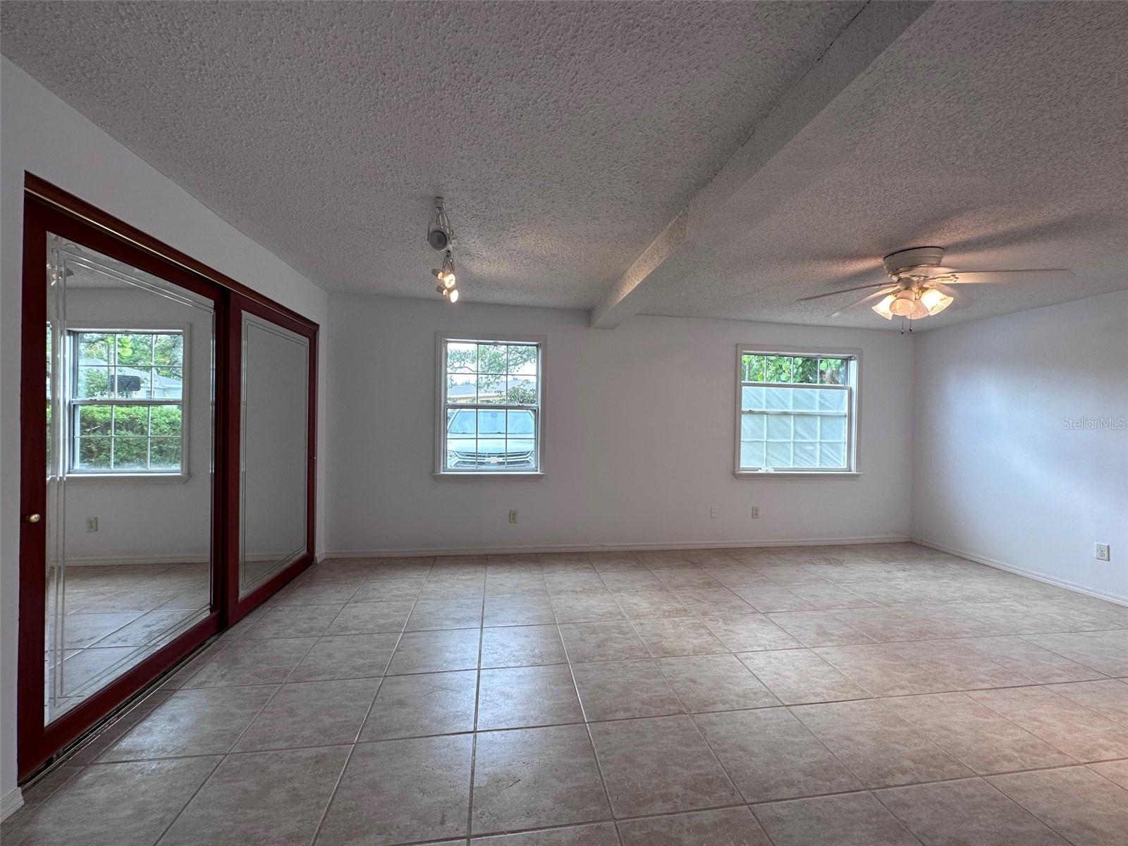 Image 12 of 23 For 315 Sunburst Court
