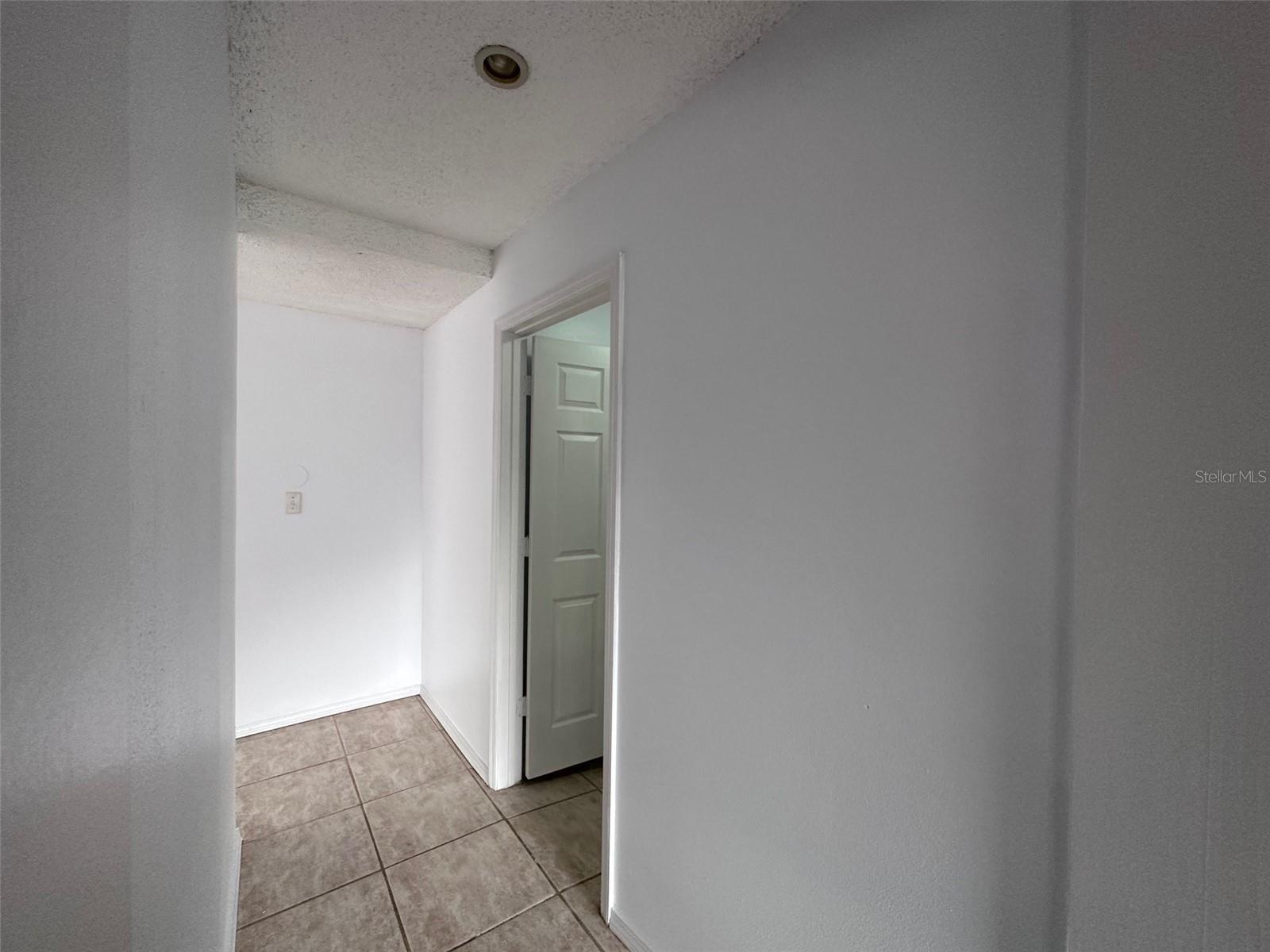 Image 17 of 23 For 315 Sunburst Court