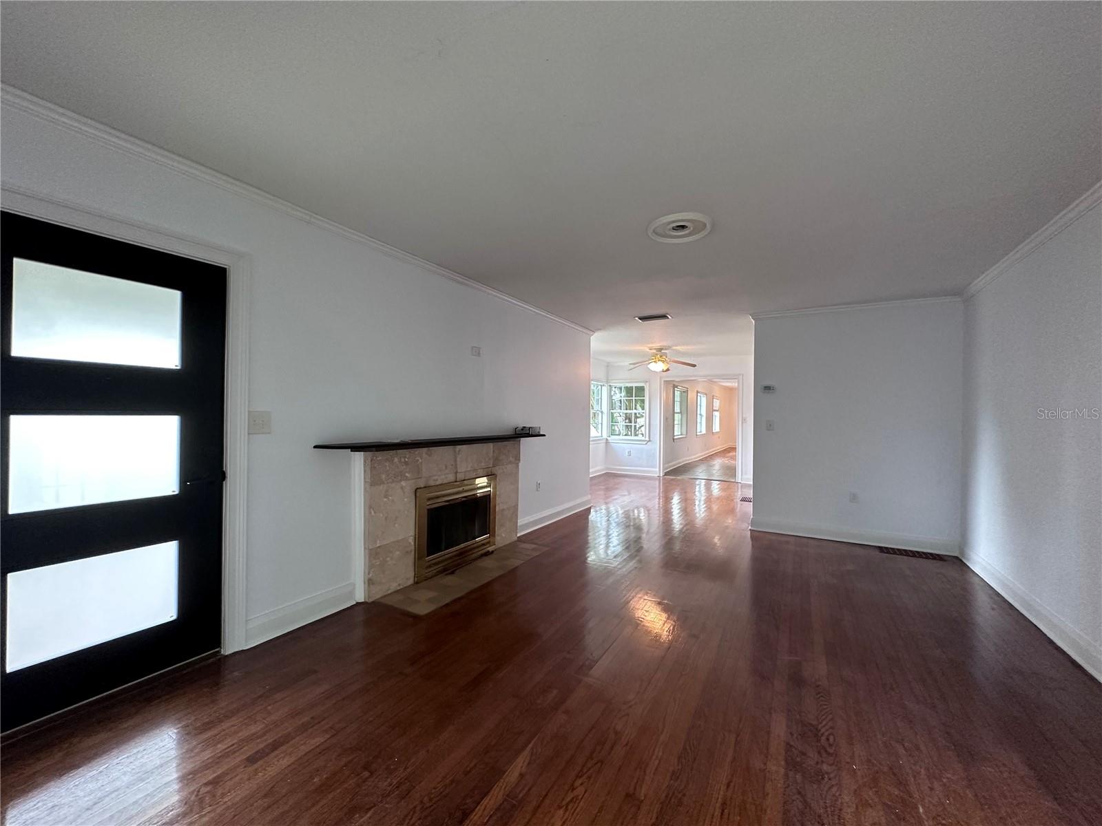 Image 2 of 23 For 315 Sunburst Court