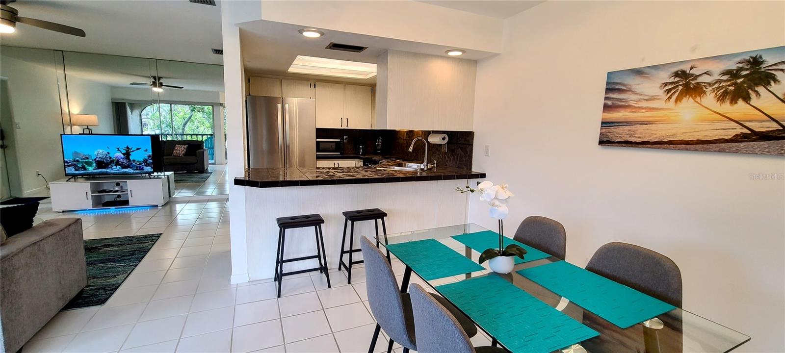 Image 5 of 18 For 1003 Bayshore Boulevard 207