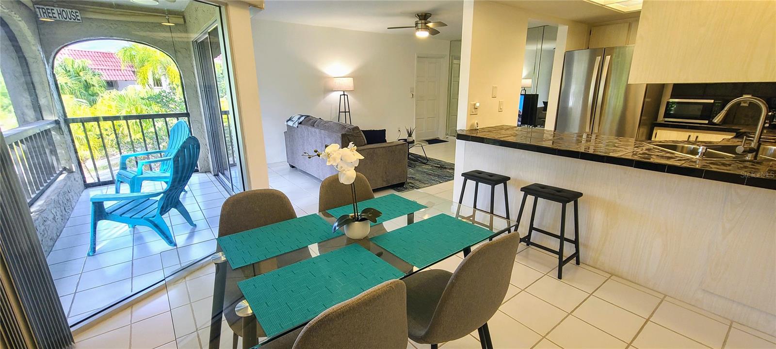 Image 6 of 18 For 1003 Bayshore Boulevard 207