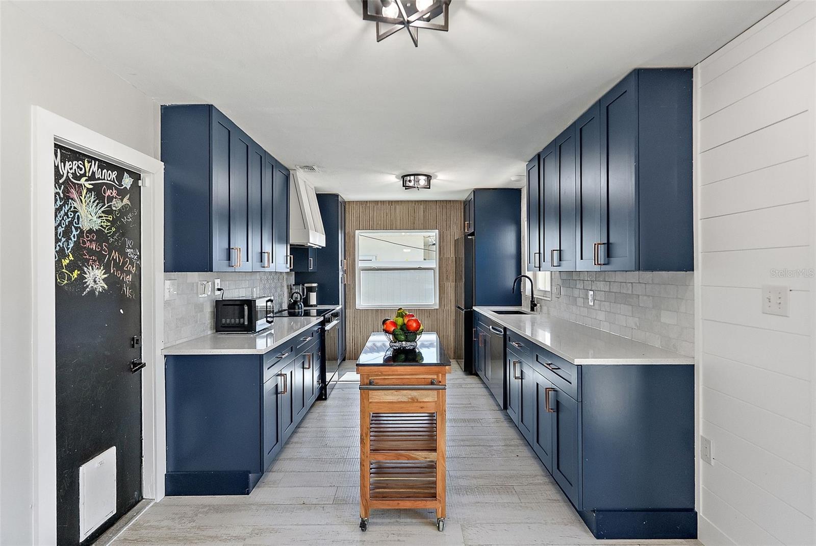 Image 10 of 14 For 10132 4th Street E