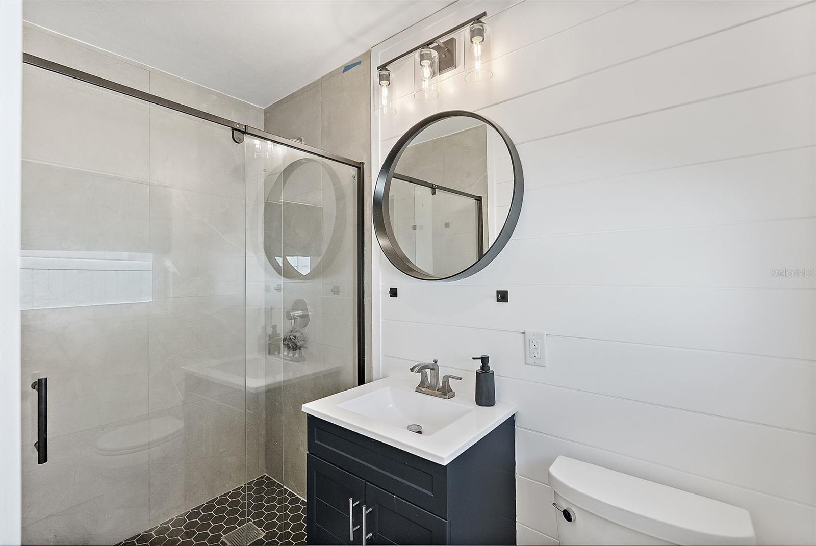 Image 6 of 14 For 10132 4th Street E