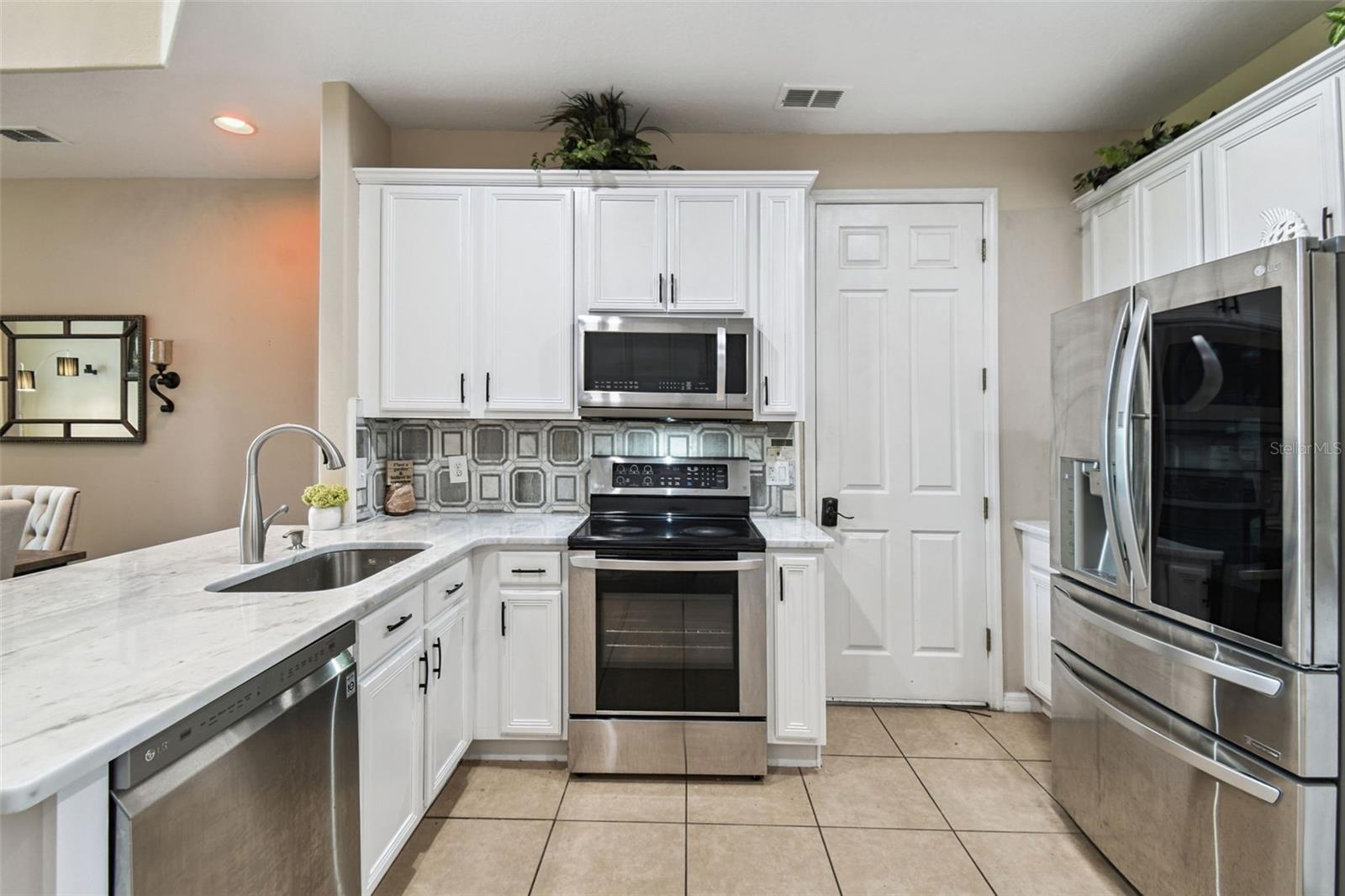 Image 14 of 54 For 2353 Chatham Place Drive