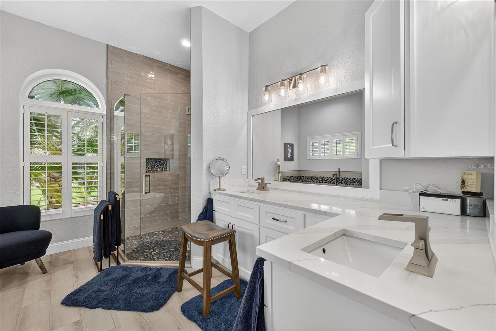 Listing photo id 17 for 15802 Stanton Lane