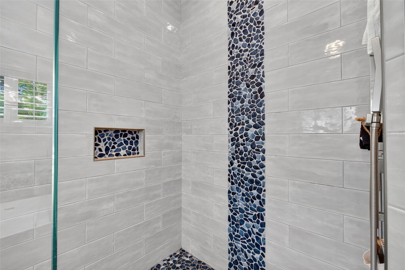 Listing photo id 20 for 15802 Stanton Lane