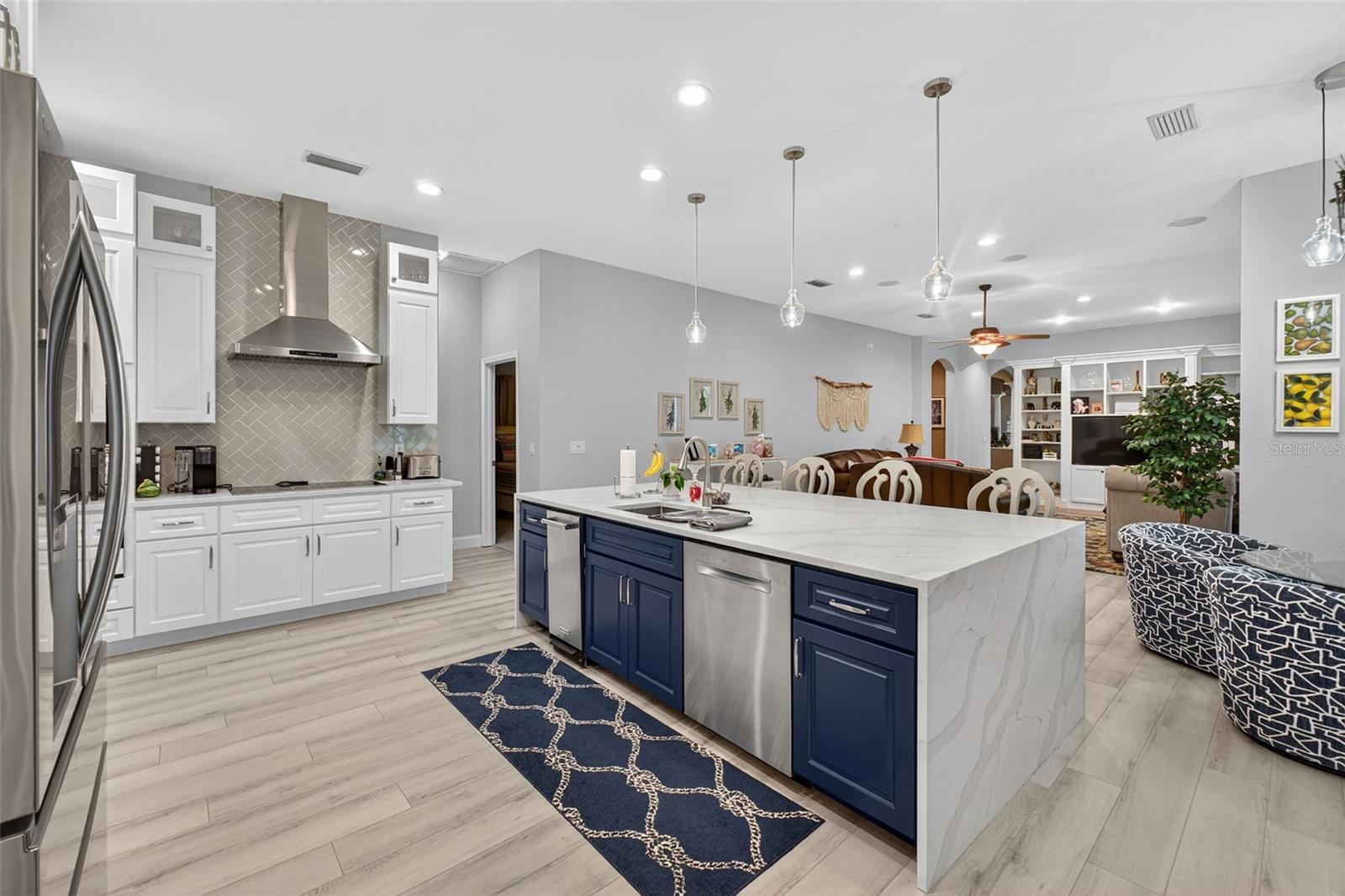 Listing photo id 24 for 15802 Stanton Lane